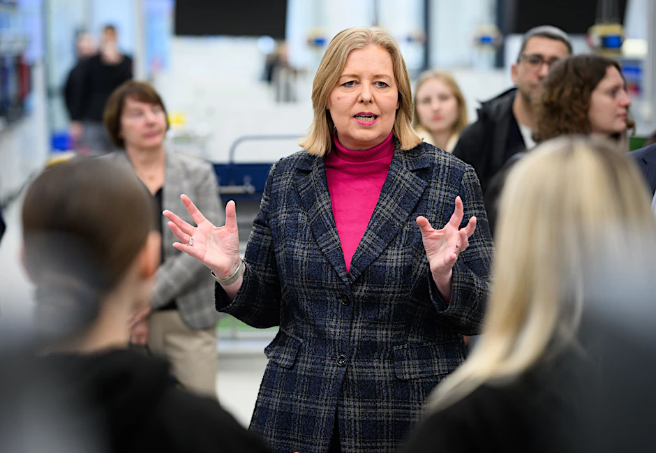 Geflüchtete in Ausbildung: Arbeitsministerin Bas fordert bessere Bleibechance