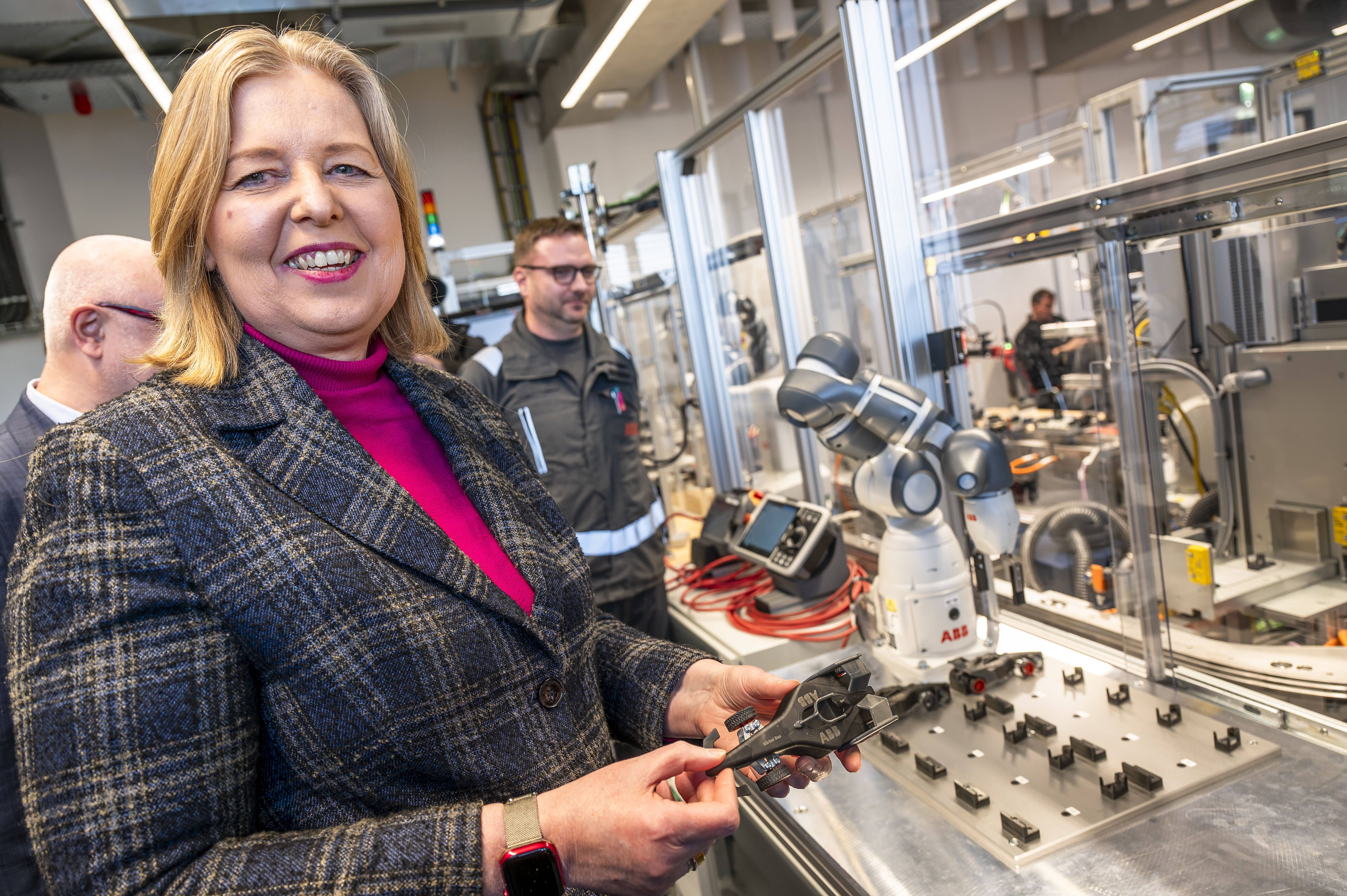 Image - Bärbel Bas besucht Ausbildungszentrum: „Es dürfen nicht die Falschen abgeschoben werden“