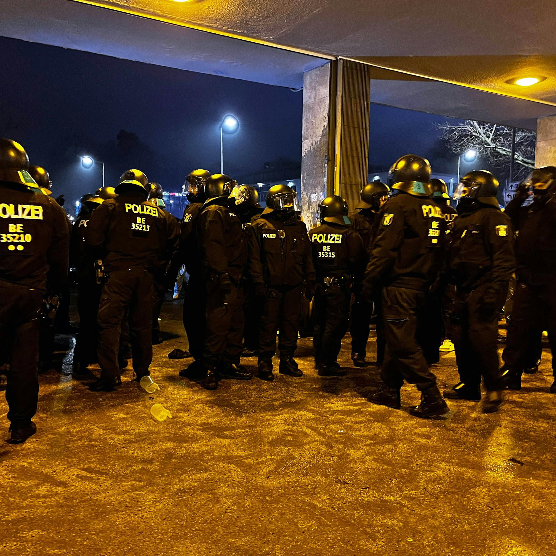 Image - Nach Krawallen bei Hertha gegen Schalke: Verein, Politik und Polizei mit erstem Fazit