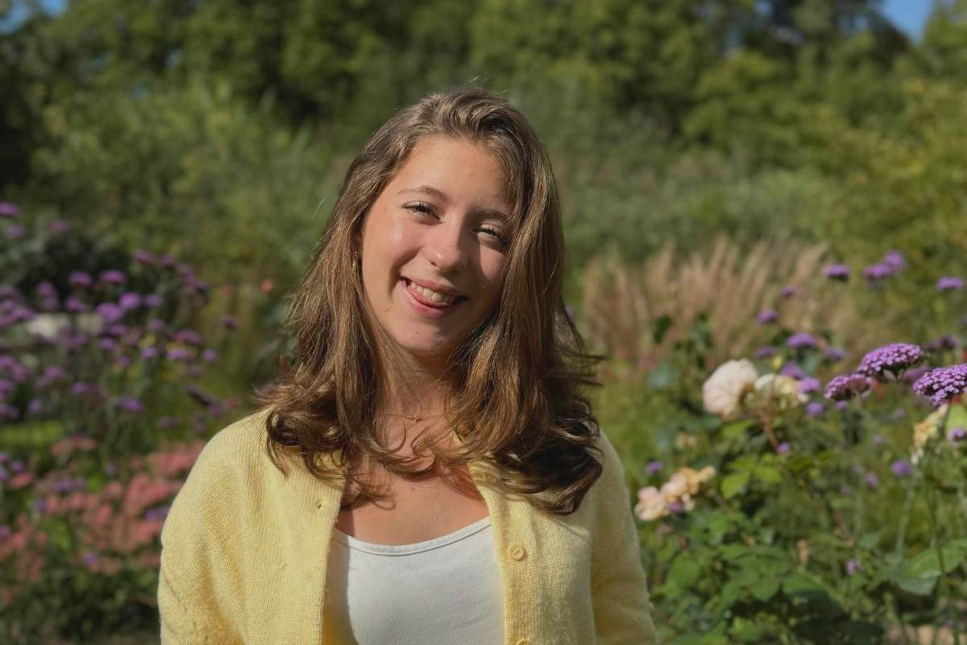 Käthe (16) findet Jogginghosen ganz normal im Alltag