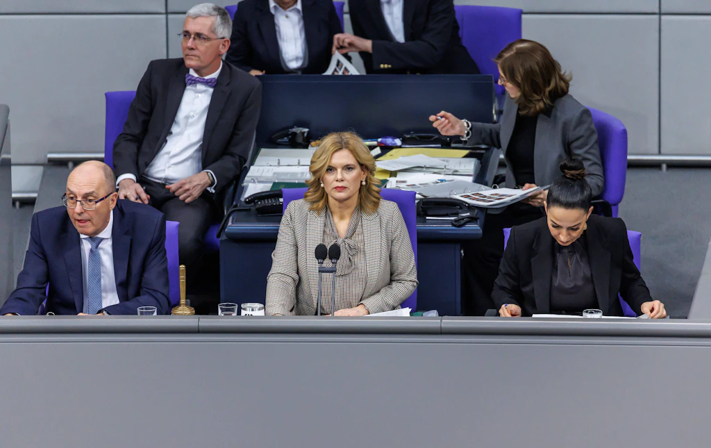 Wer darf ins Parlament? Was hinter gesperrten Hausausweisen von Bundestagsmitarbeitern steckt
