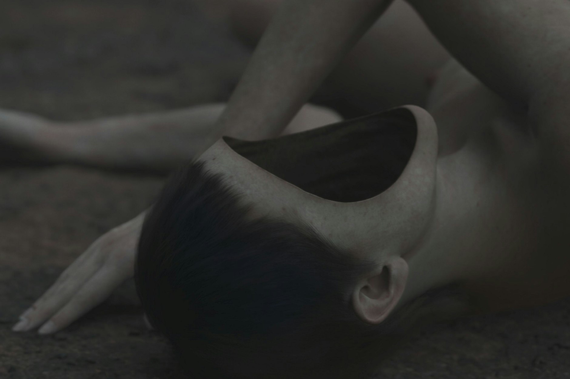 Pierre Huyghe: Szene eines einsamen Menschenkindes im „wüsten Land“, 2025, Standbild