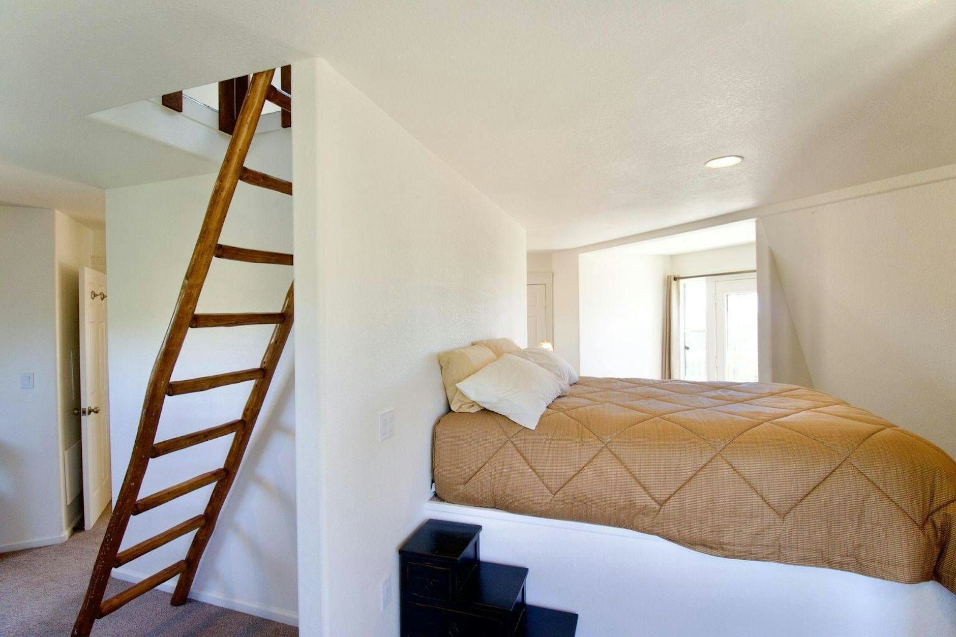 (Symbolbild) Je kleiner, desto besser! Berliner Vermieter nehmen mit sogenannter Parzellierung viel Geld ein. Sie vermieten jedes Zimmer einer Wohnung einzeln.