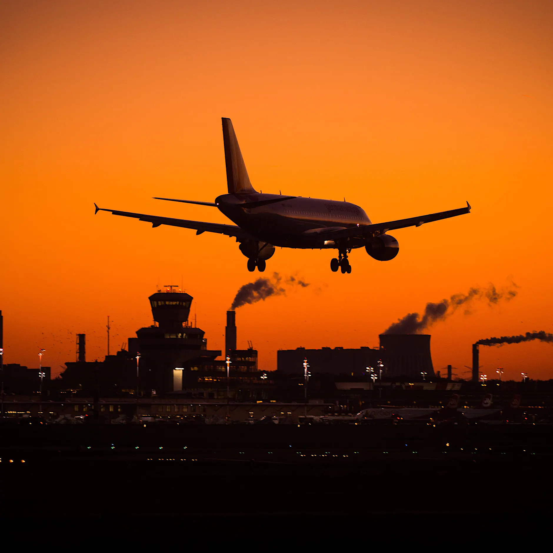 Fluggastrechte: Streit um Entschädigung bei Verspätung und Handgepäck in Brüssel