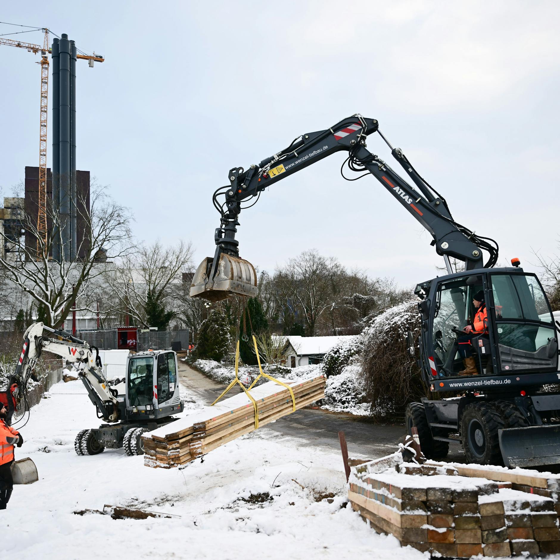 Image - Endlich! Jetzt rüstet Berlin gegen Strom-Terroristen auf