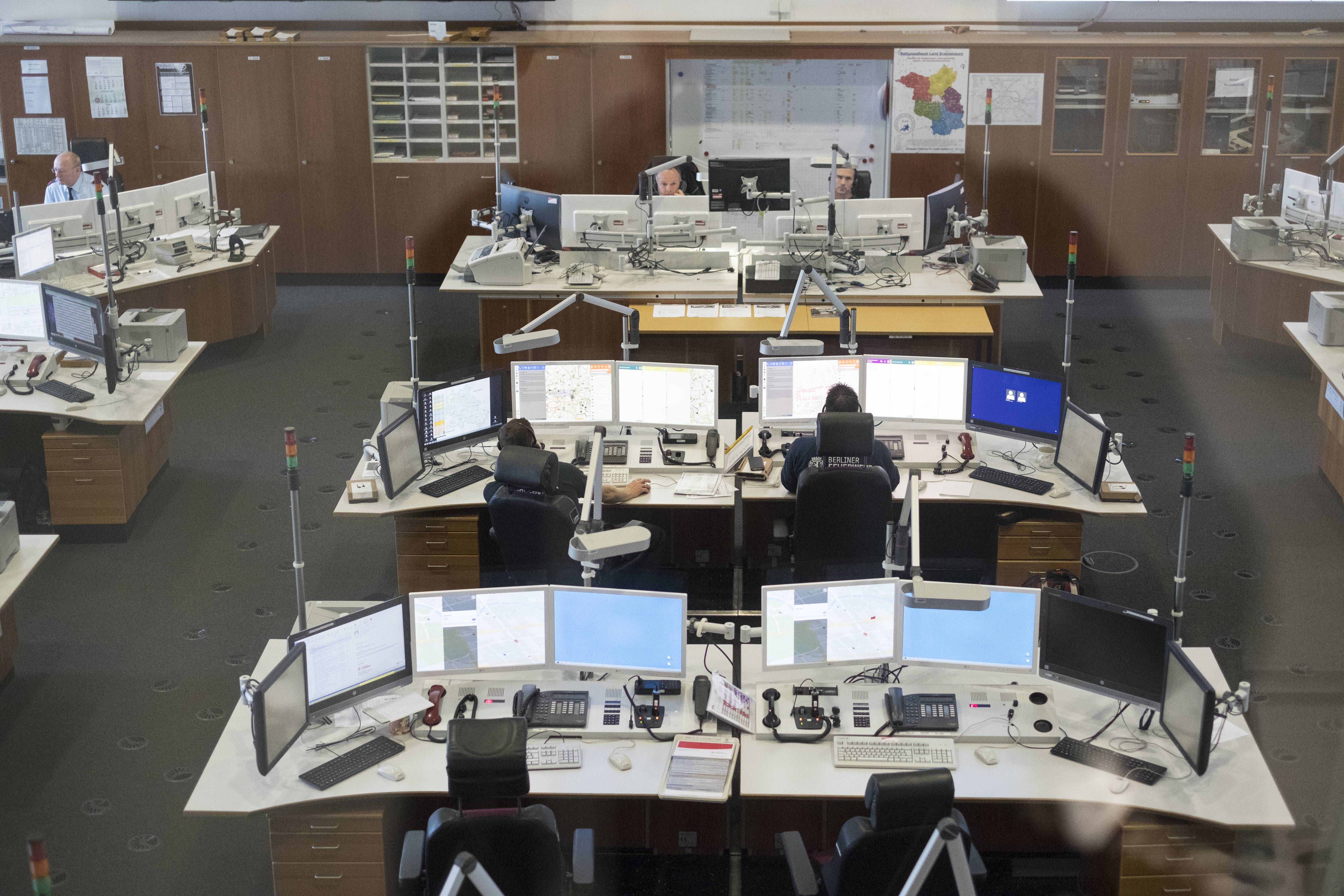 Blackout bei der Berliner Feuerwehr: Leitstelle und Notrufannahme plötzlich ohne Strom