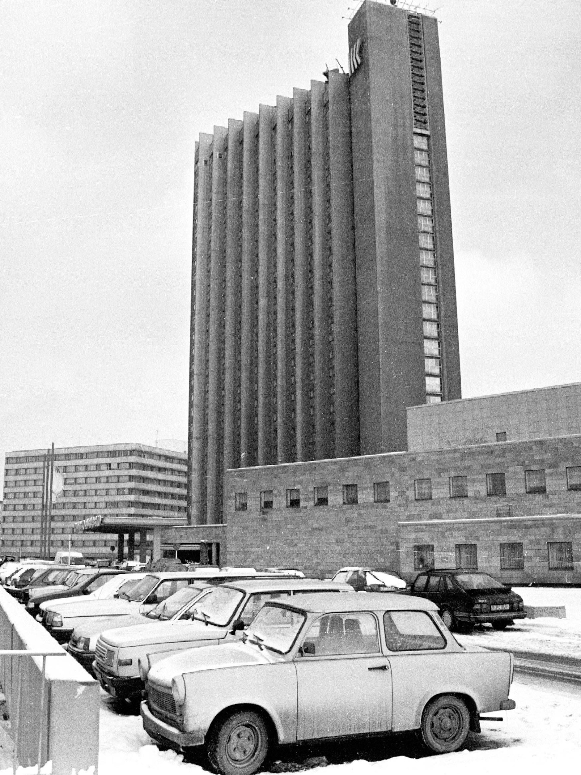 Blick auf das Interhotel Kongreß, das in der DDR als 27. Hotel der Interhotel-Kette errichtet wurden.