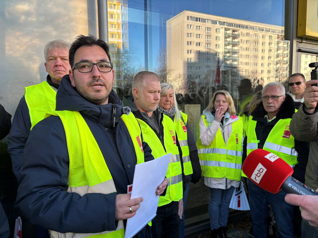 BVG fährt harten Kurs: Gewerkschaft Verdi warnt vor Eskalation im Berliner Tarifstreit