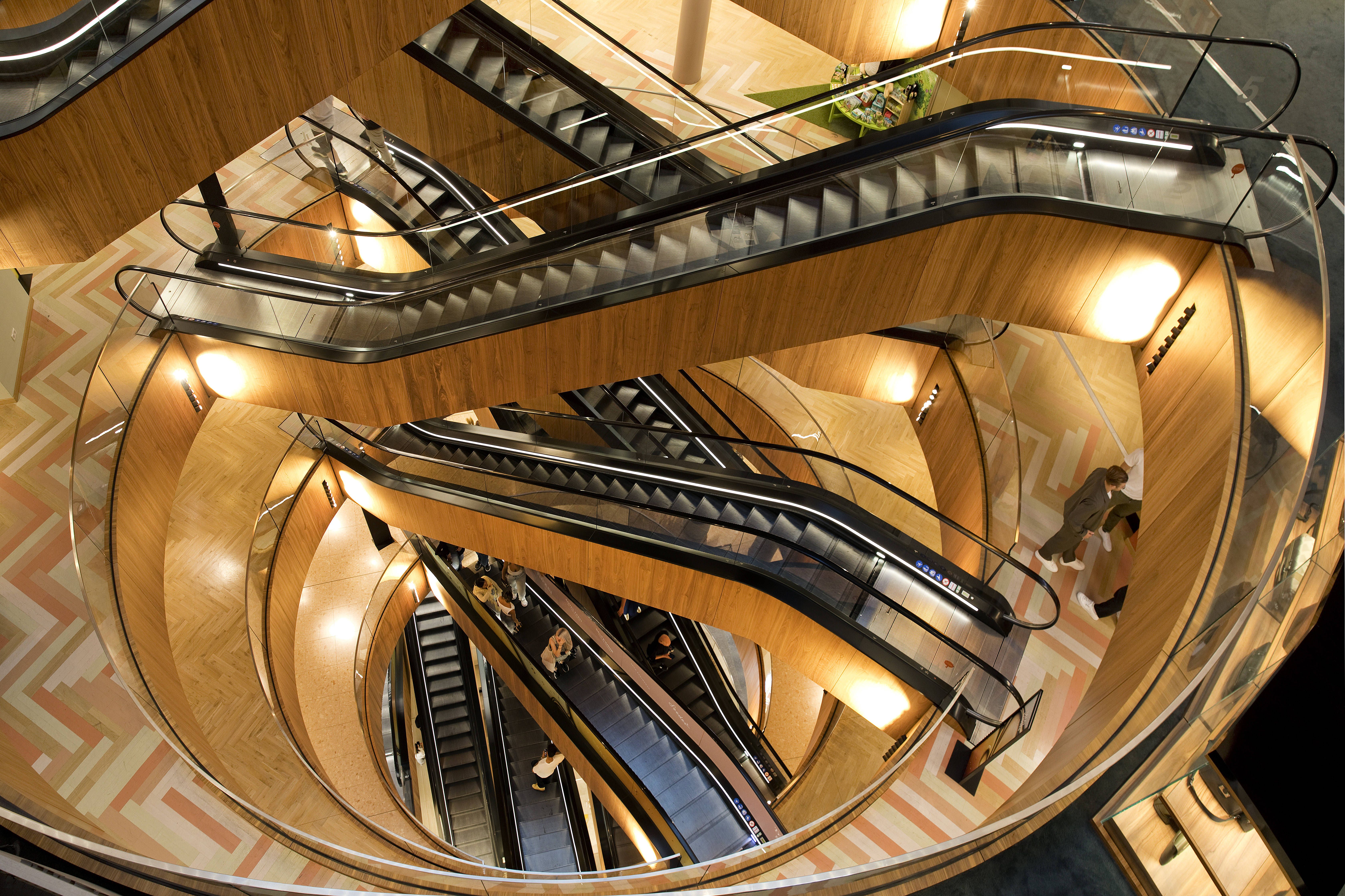 Shoppen statt Wintertristesse: Das KaDeWe öffnet heute seine Türen