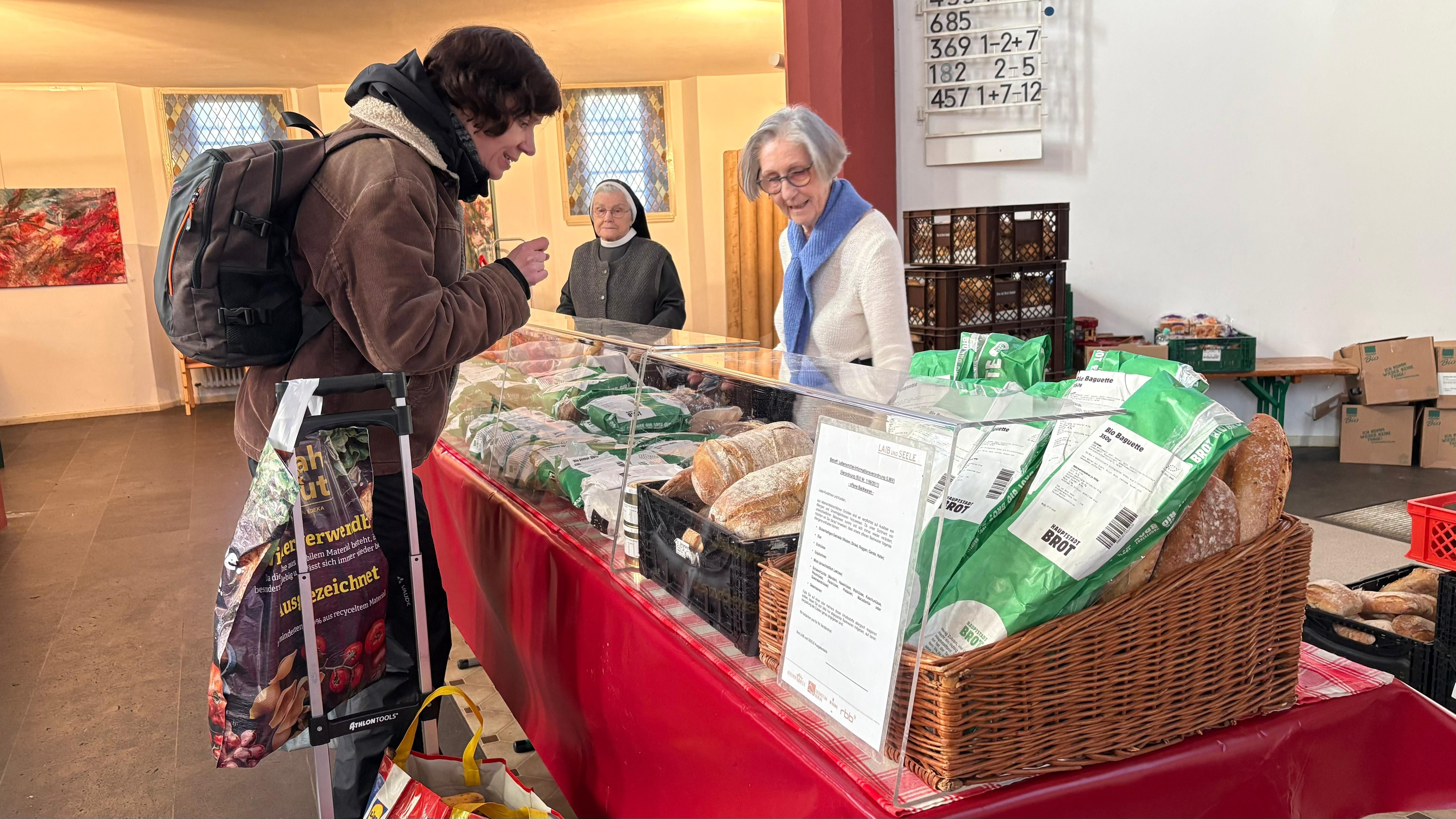 „Ohne die Tafel geht es nicht mehr“ – Wie Berliner in der Krise Halt finden