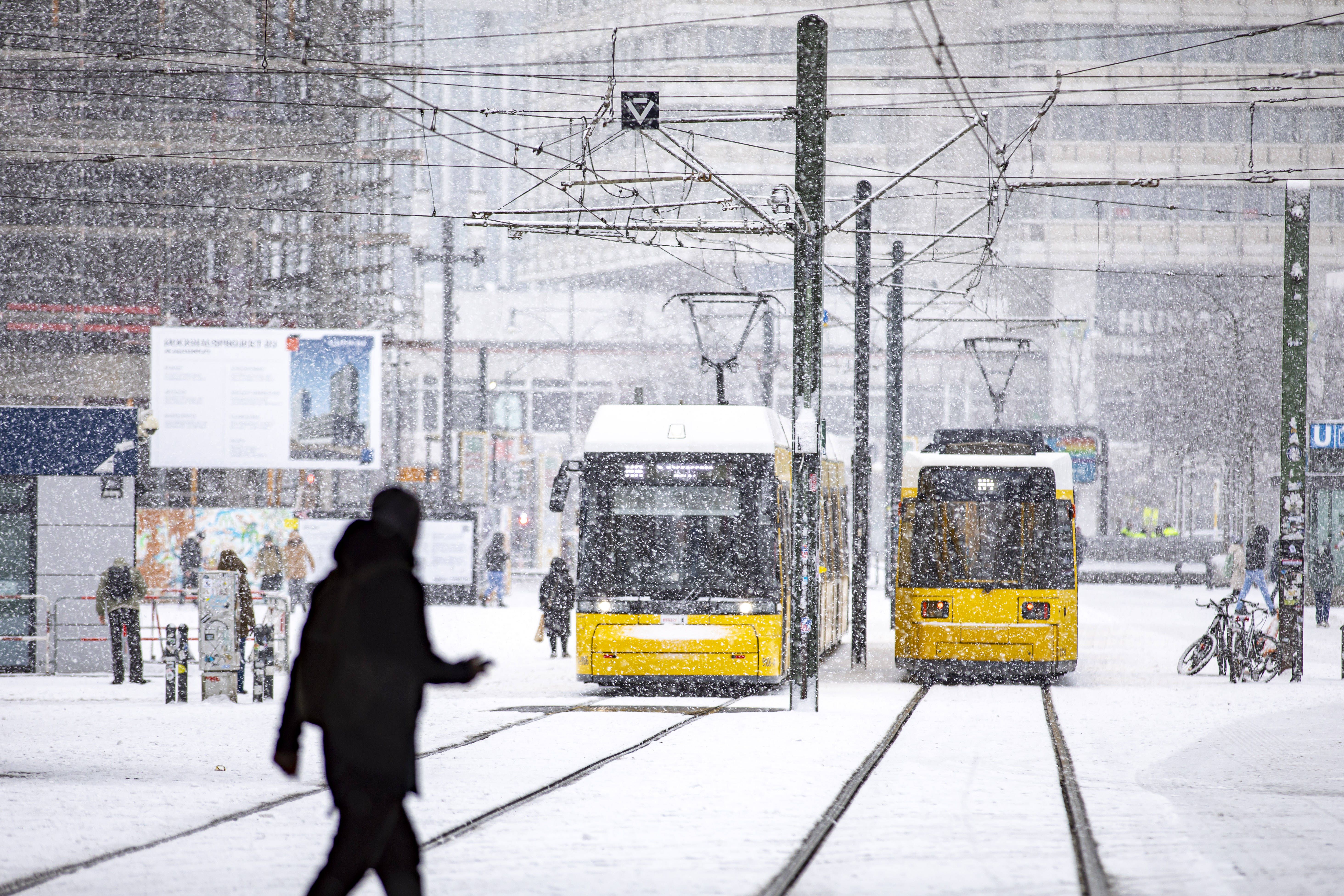20 Zentimeter Schnee – Schneefront kommt, Warnung vor Lebensgefahr