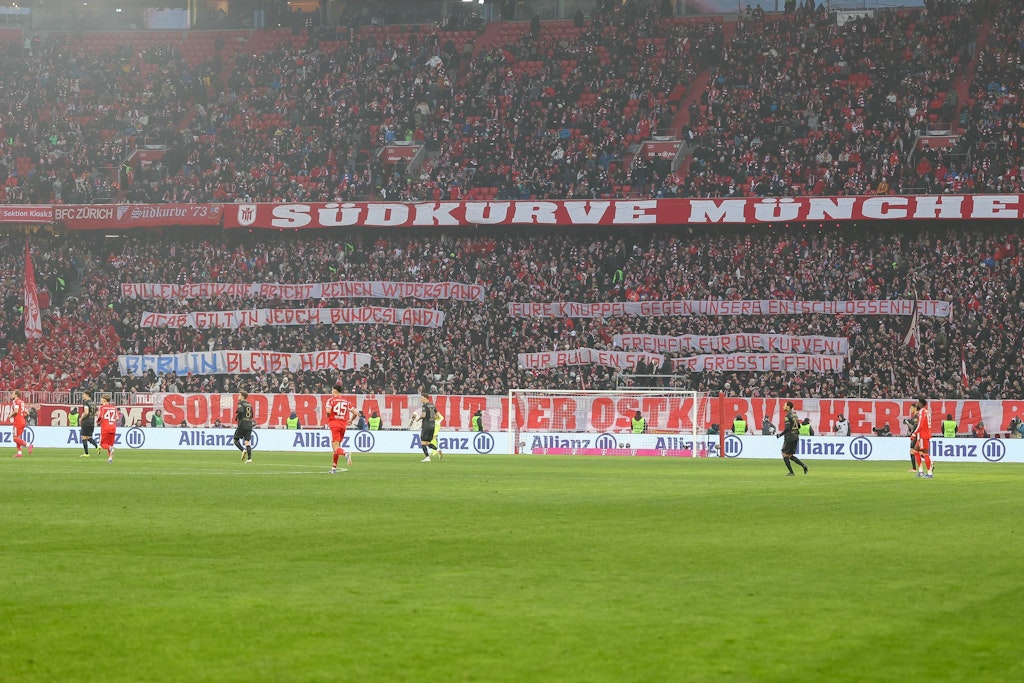 Bayern Ultras, Hertha BSC ile dayanışma gösteriyor