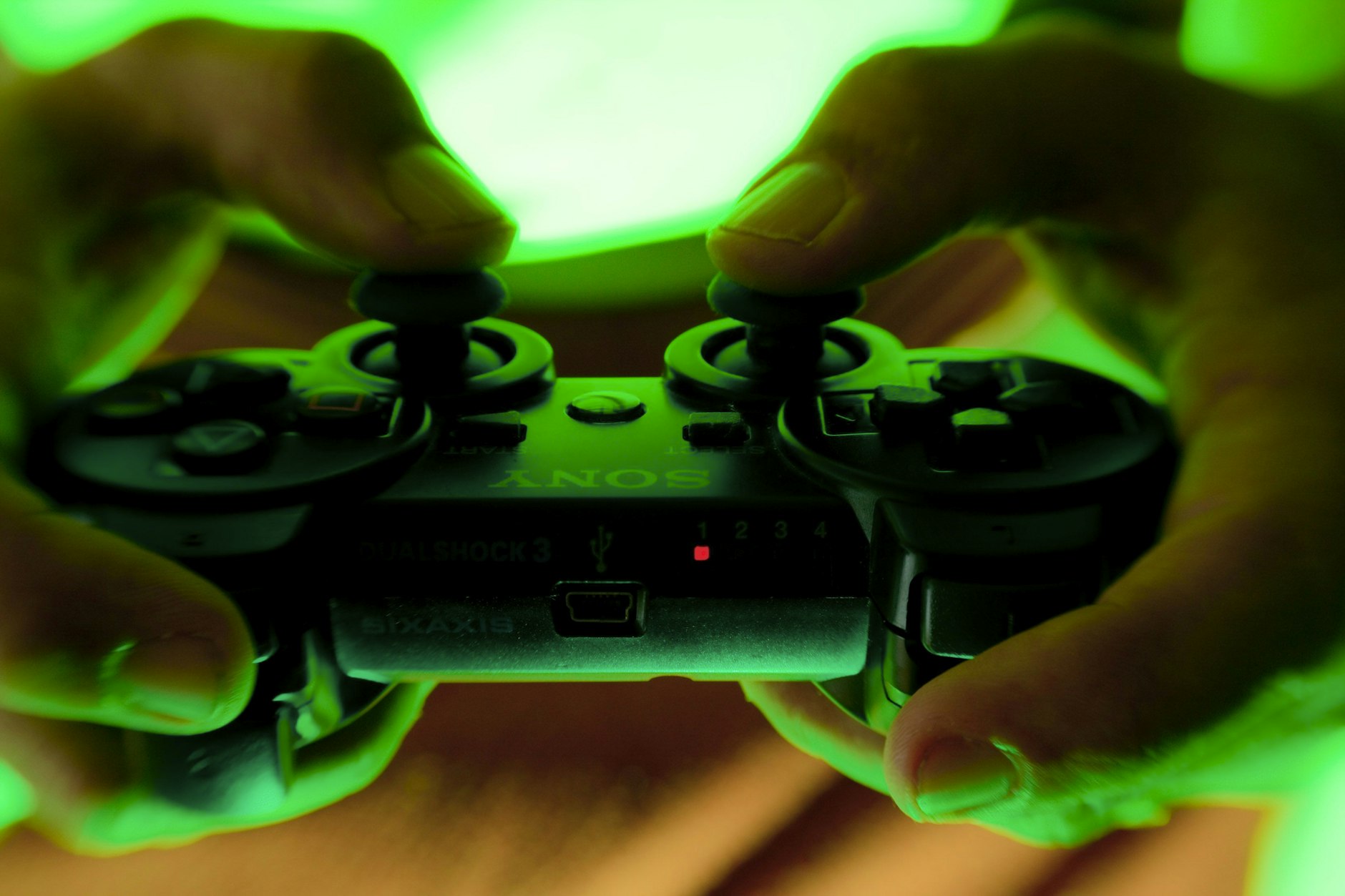 Die PS3: Ihr starker Cell-Prozessor taugt sogar für KI-Experimente.