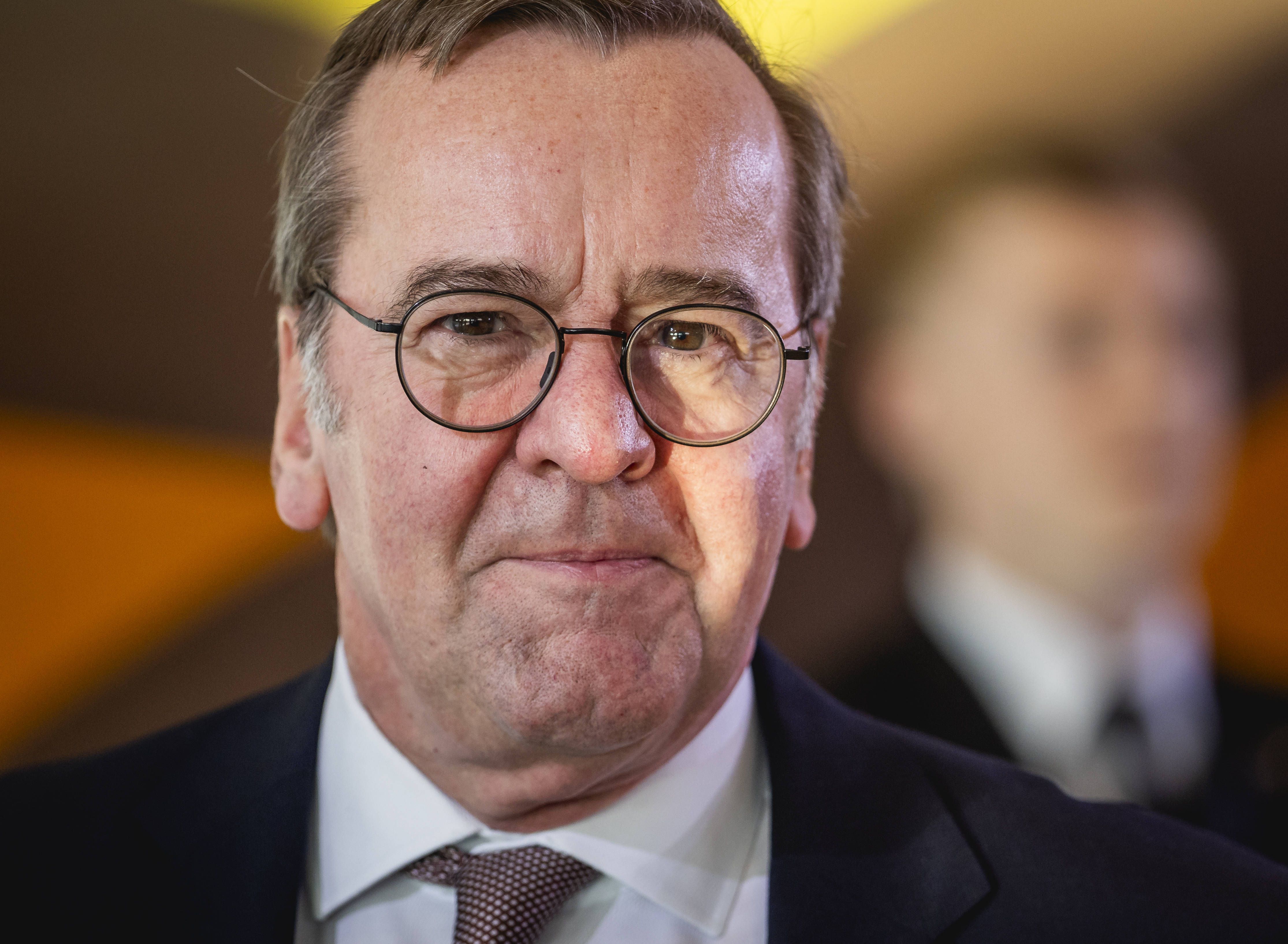 Image - „Einen hohen Preis bezahlt“: Verteidigungsminister verteidigt Bundeswehr gegen Trump-Aussagen