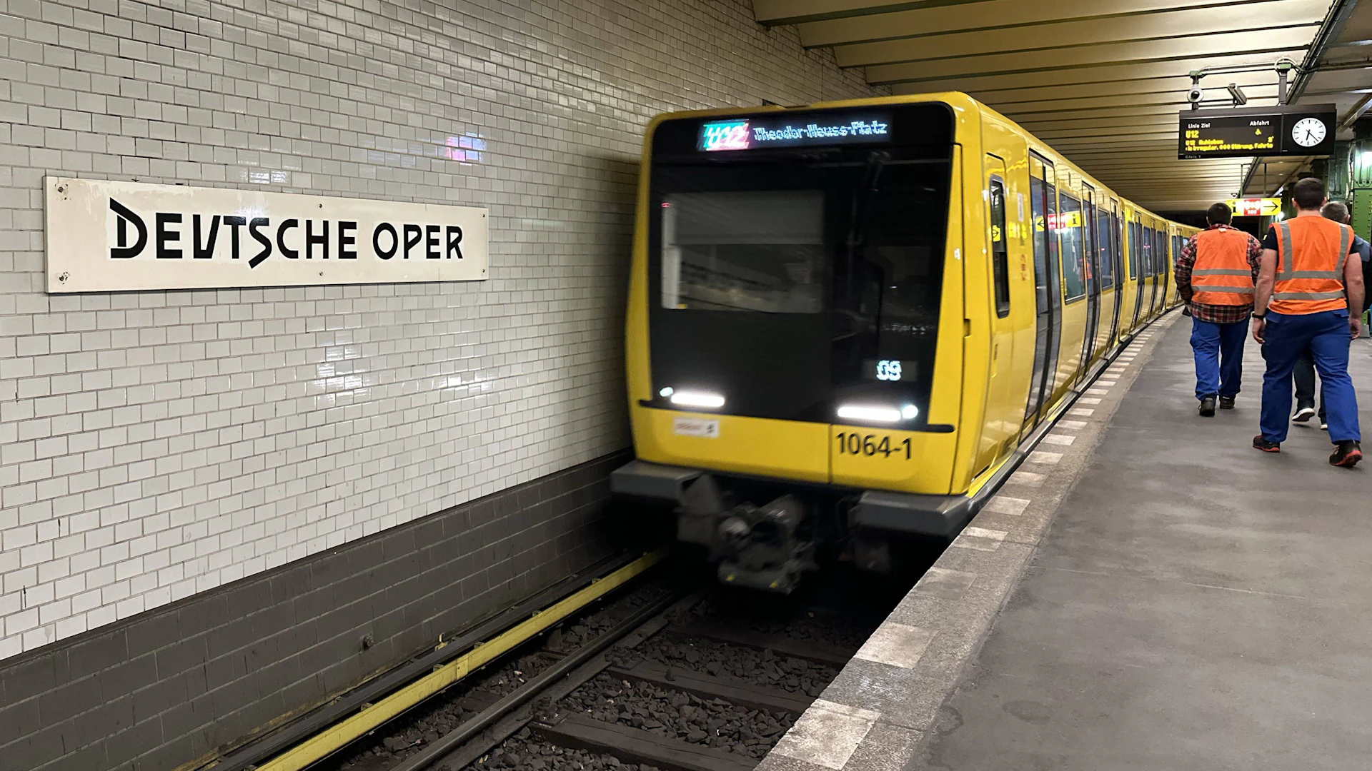 e zigarette bahn S-Bahn: Raucher und E-Zigaretten-Nutzer zahlen 15 Euro main image 0