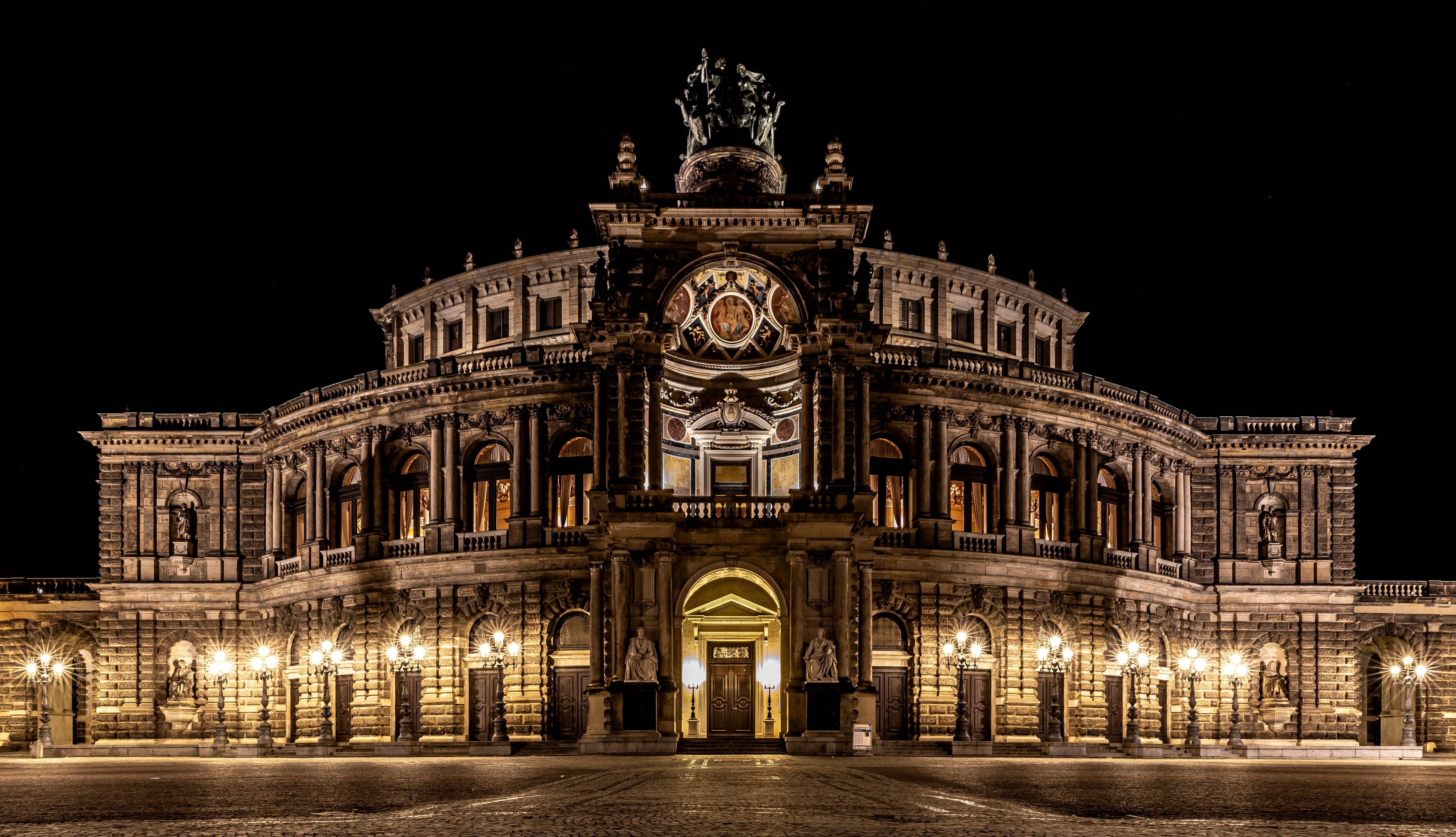 Der Pöbel in der Semperoper: Die Sächsische Zeitung entschuldigt sich