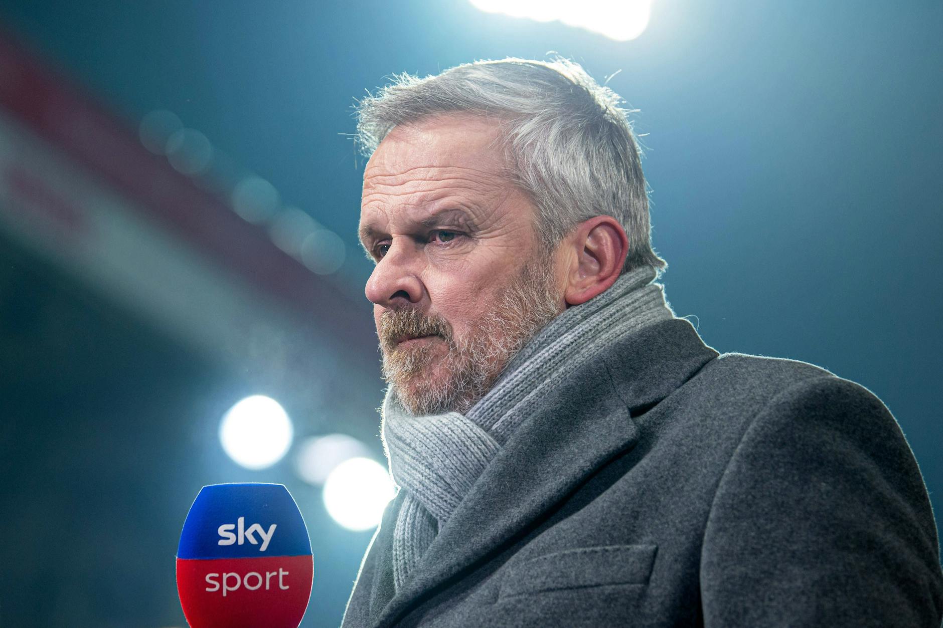 Dietmar Hamann war beim Spiel des 1. FC Union Berlin gegen Borussia Dortmund zum ersten Mal im Stadion An der Alten Försterei zu Gast und schwärmte von der Heimspielstätte der Eisernen.