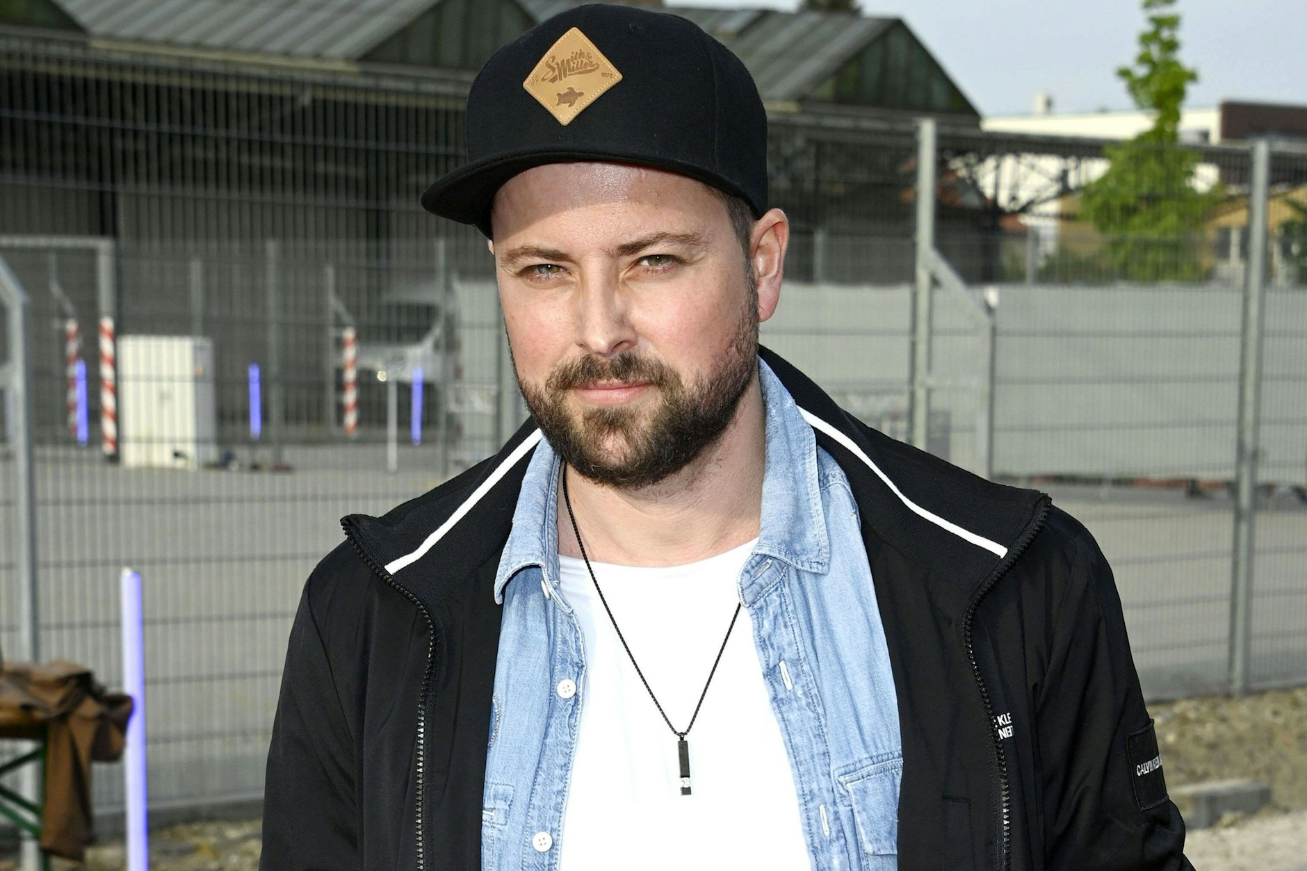 Felix von Jascheroff spielt bei GZSZ und tritt im Reality-TV auf.