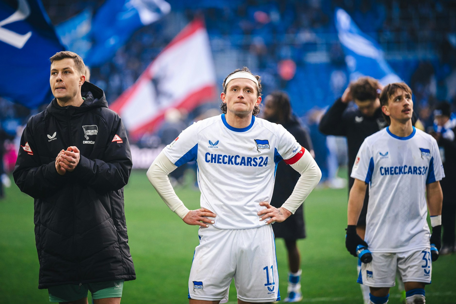 Kapitän Fabian Reese wollte mit Hertha BSC den Blitzstart in der Rückrunde, doch nach dem 2:2 in Karlsruhe ist die Enttäuschung groß.