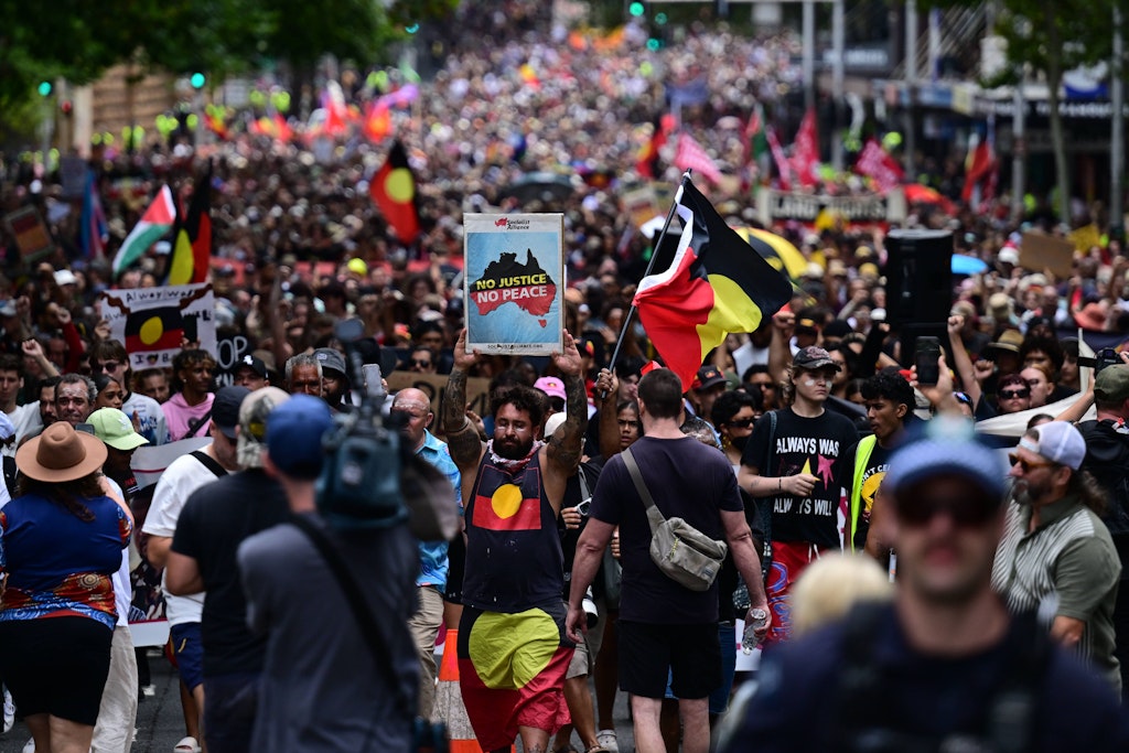 Australia Day 2026: Invasion-Day-Proteste und Anti-Migrations-Demos spalten Australien