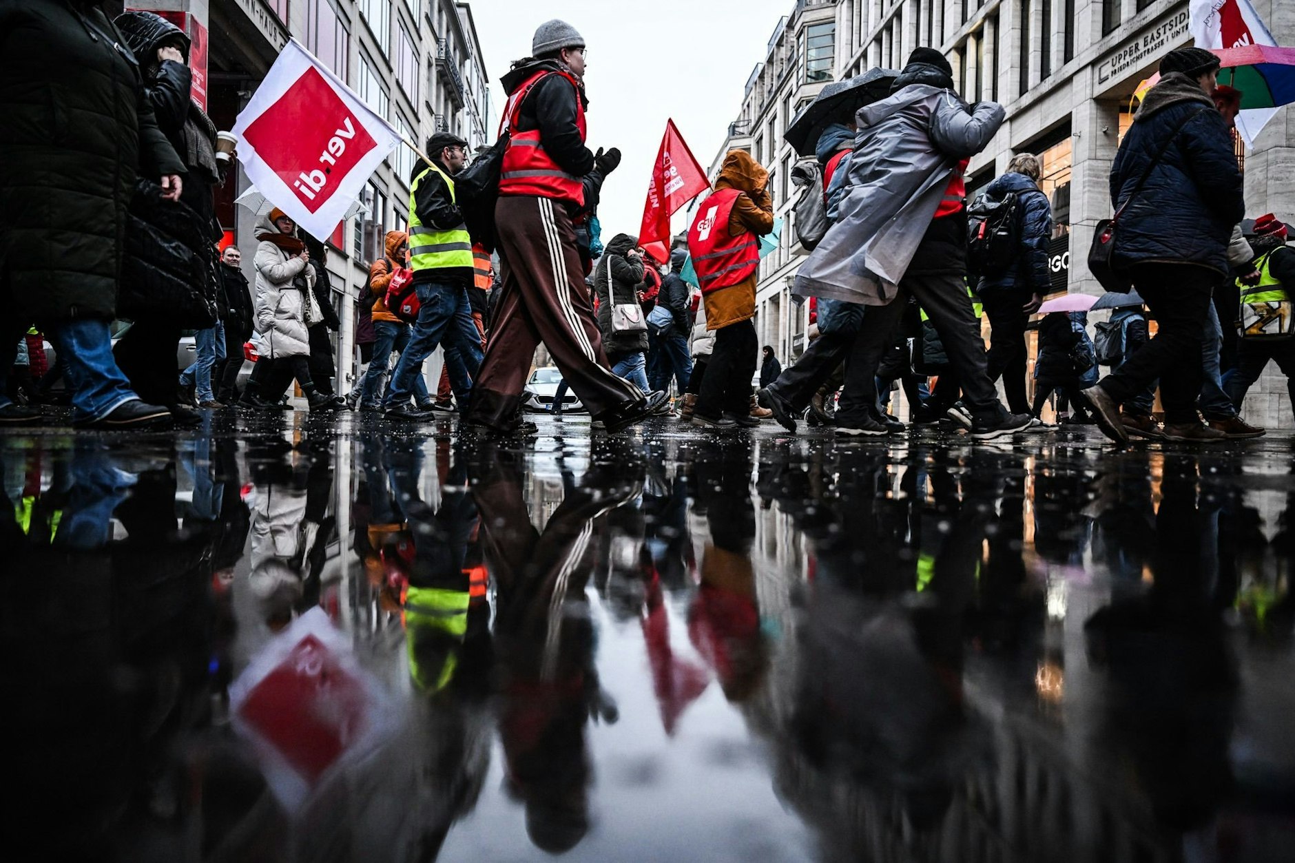 In den vergangenen Wochen war es mehrfach zu Warnstreiks und Protesten im öffentlichen Dienst gekommen.