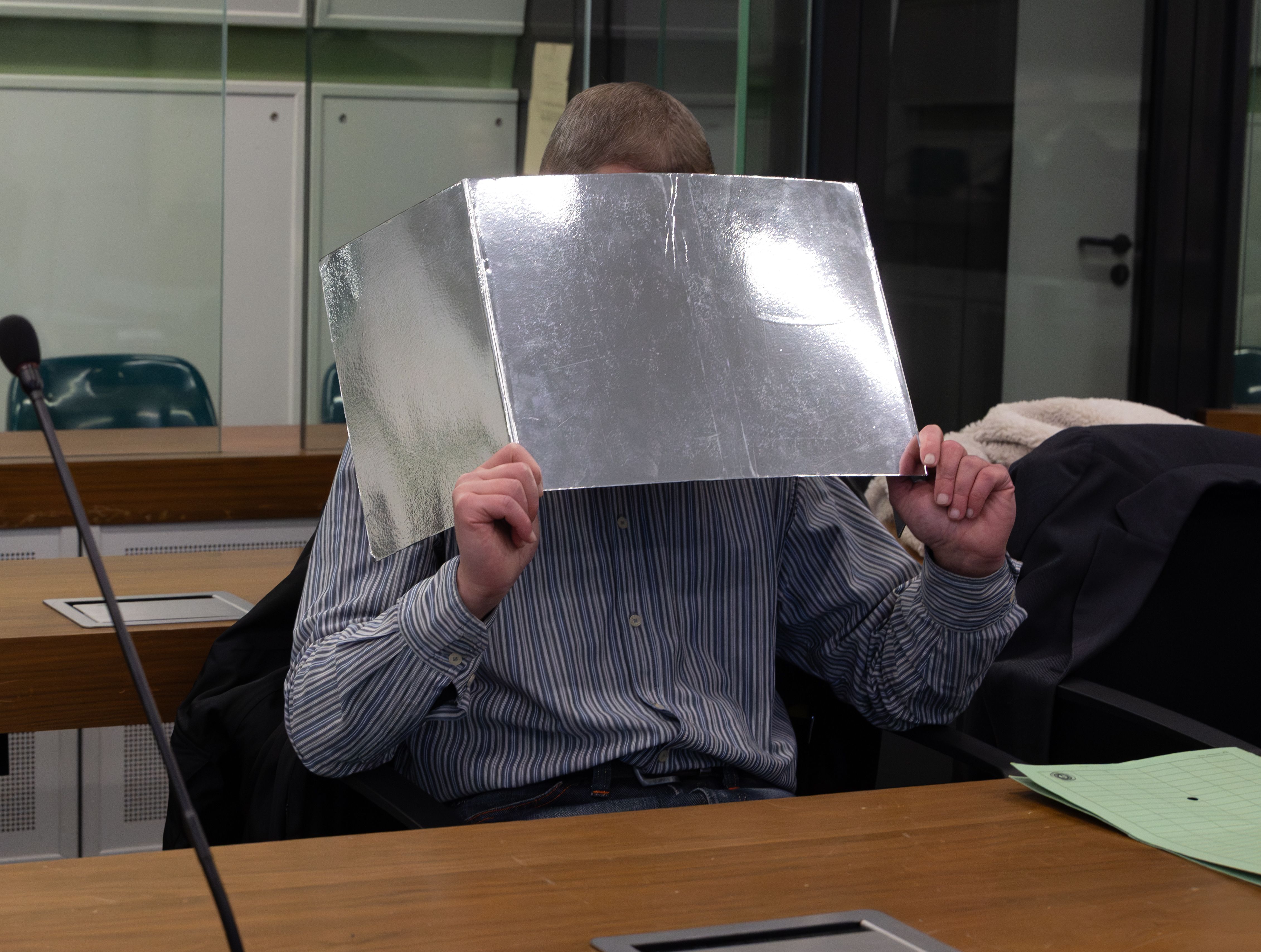 Image - Chefermittler der OG „Rex“ verurteilt: Kein Nazi-Spitzel, trotzdem schuldig