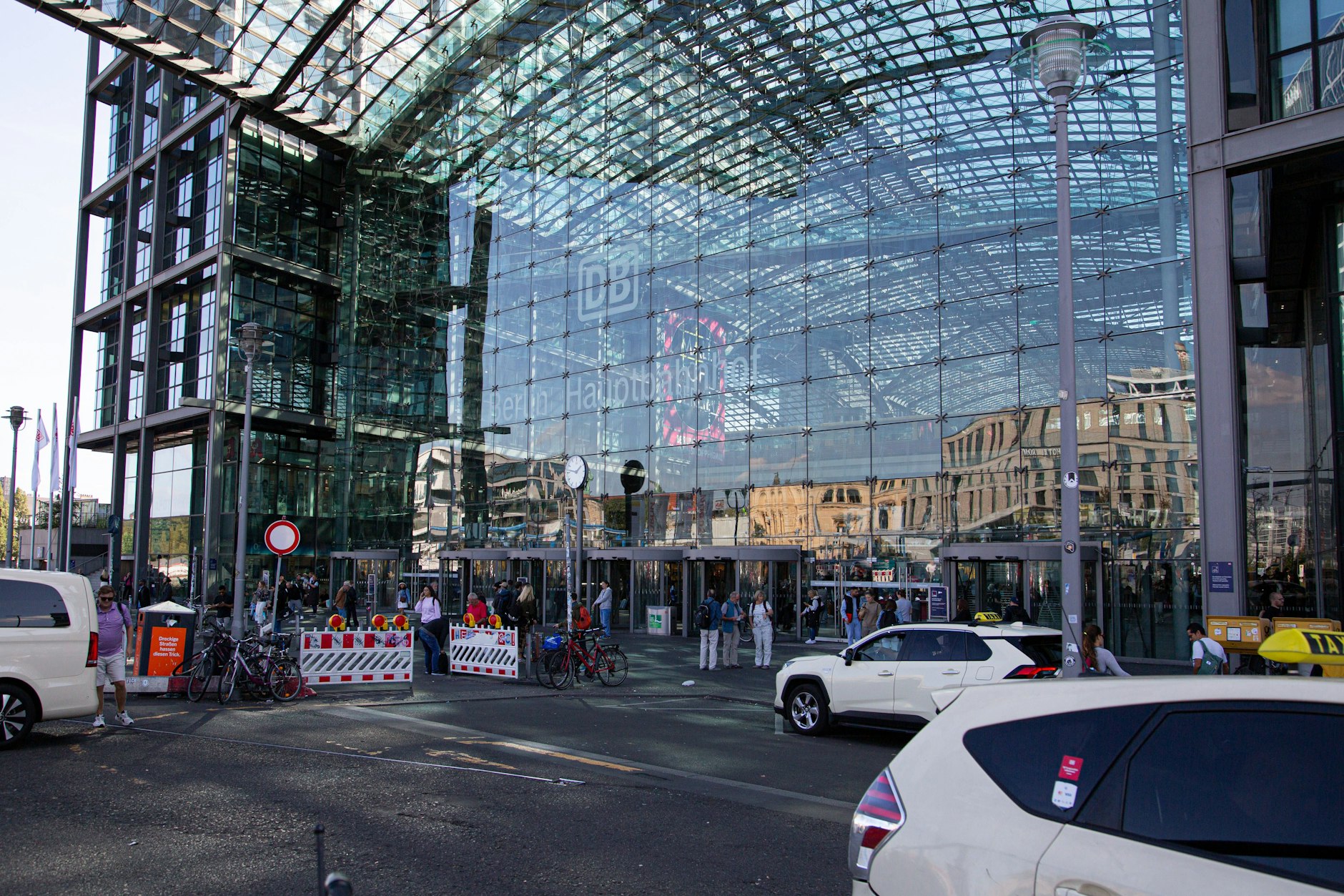Der Europaplatz vor dem Hauptbahnhof soll noch in diesem Jahr umgestaltet werden.
