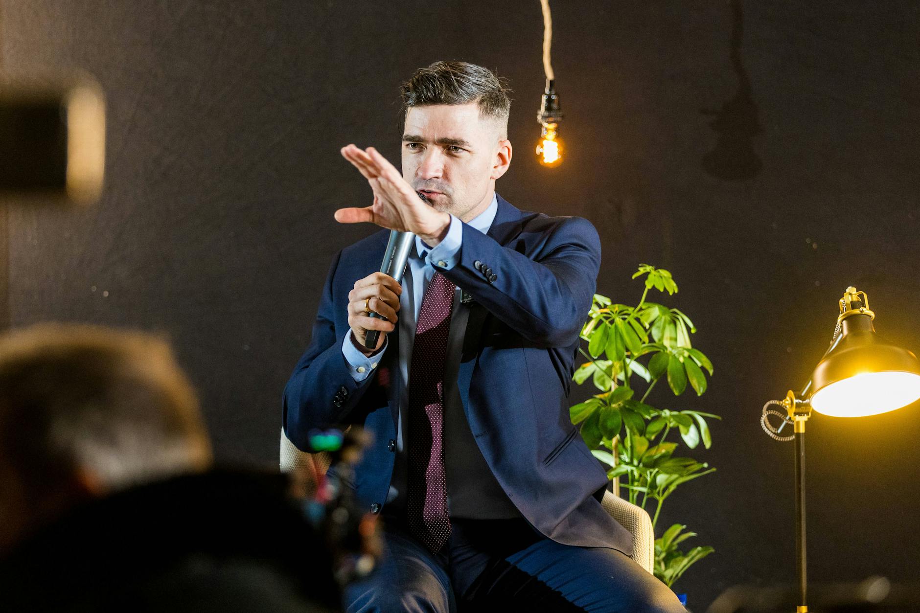 Rechtsextremist Martin Sellner bei einer Veranstaltung in Brandenburg im Januar.