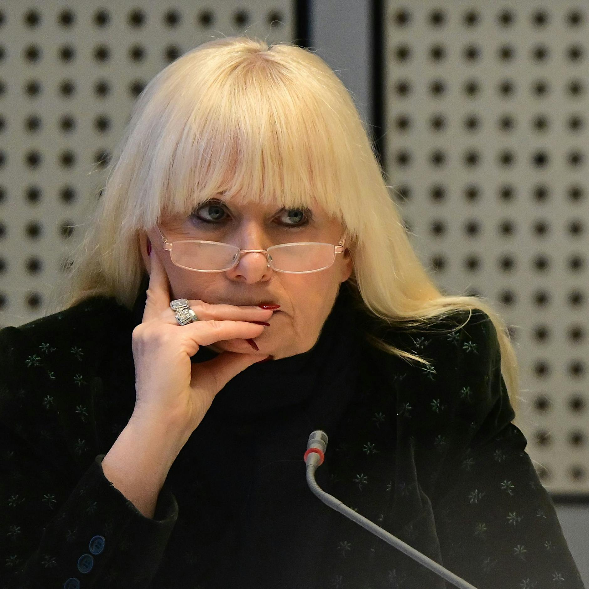 Innensenatorin bestätigt: Bund setzt eine Million Euro Belohnung für Brandanschlag-Aufklärung aus