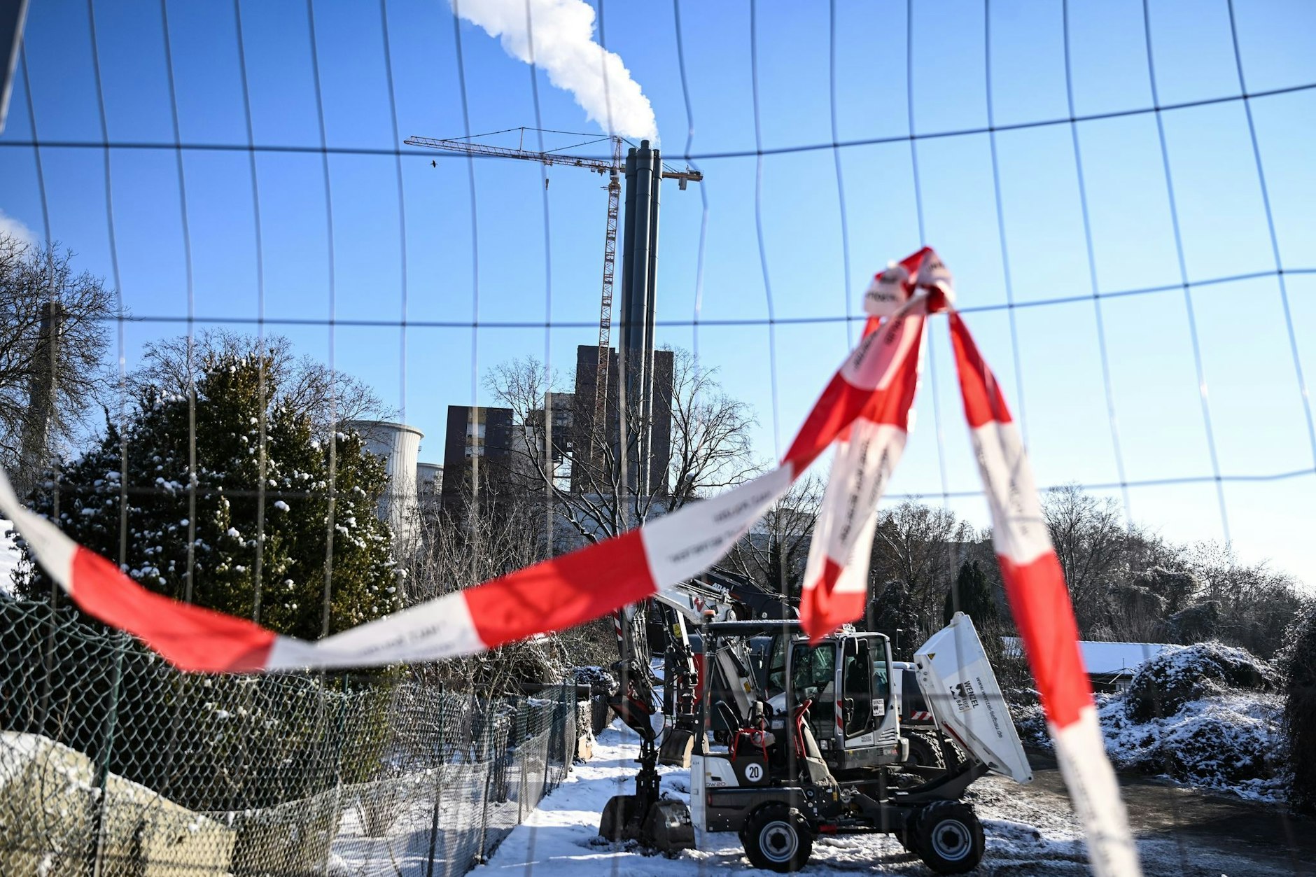 Bauarbeiten am Heizkraftwerk Lichterfelde am Teltowkanal während des Blackouts