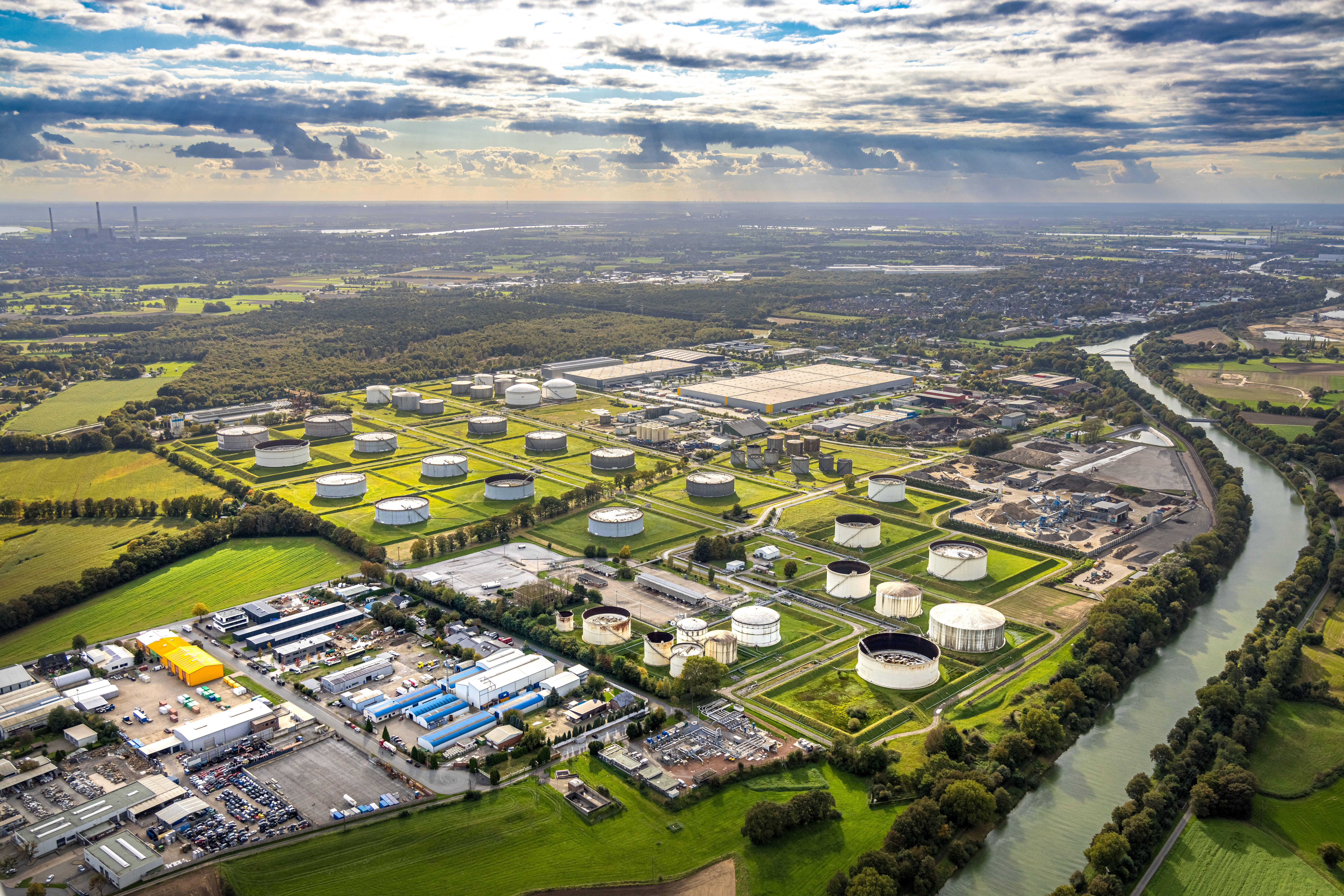 Image - Bitkom-Umfrage 2026: Mehrheit will Schutz deutscher Unternehmen vor Nicht-EU-Investoren