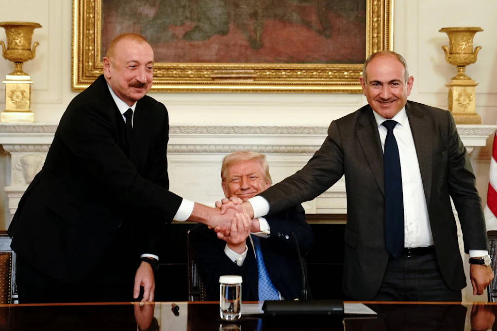 Kampfansage an Moskau und Teheran: USA bringen Waffen- und Atomdeals in den Kaukasus