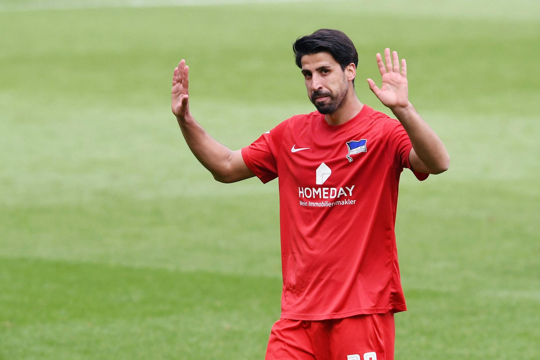 Weltmeister Sami Khedira spielte 2020/21 für Hertha BSC zwar nur achtmal, war aber in der Kabine ein wichtiger Faktor für Trainer Pal Dardai.