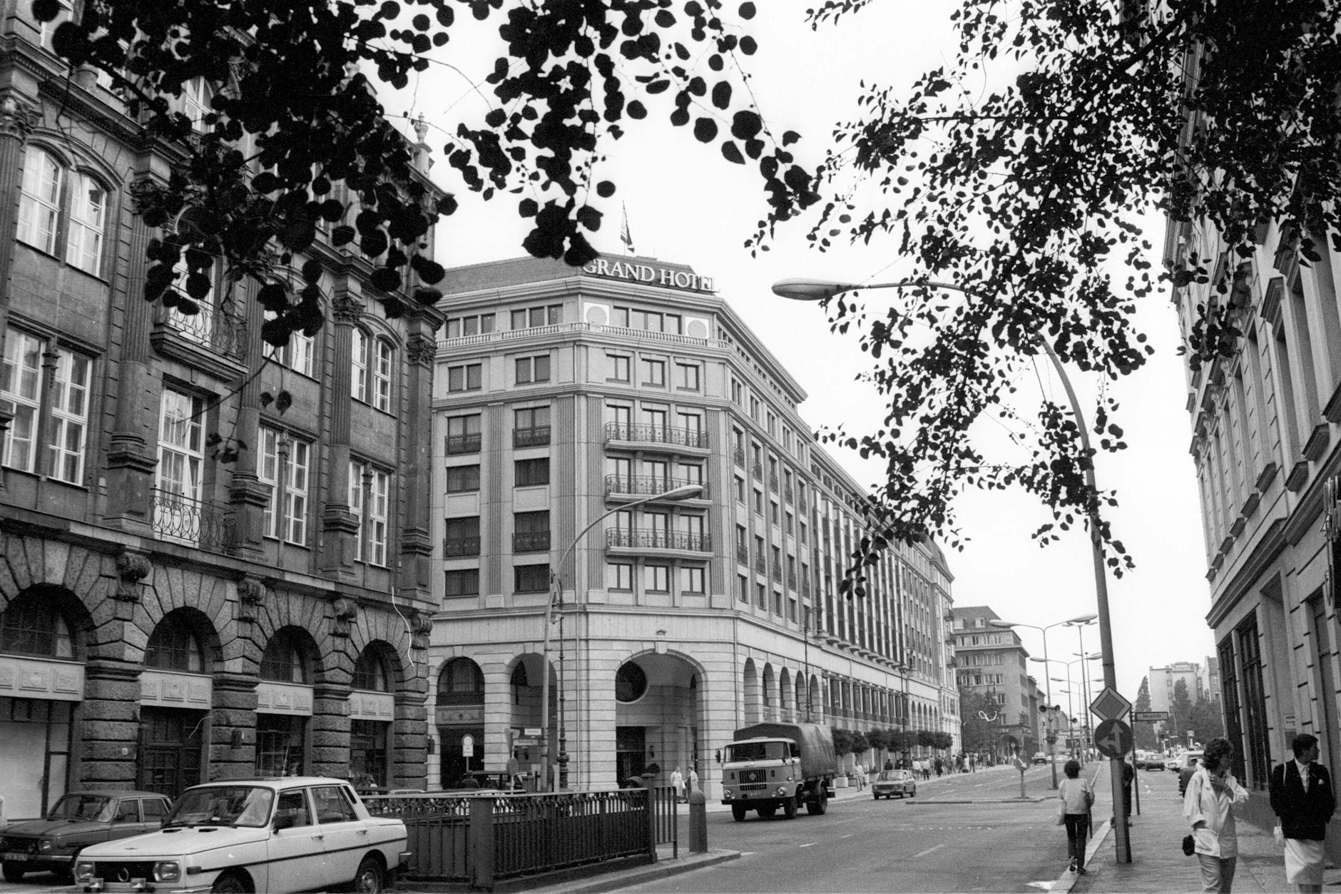 Das Grand Hotel stand schon in der DDR, heute kennen es viele unter dem Namen Westin Grand.