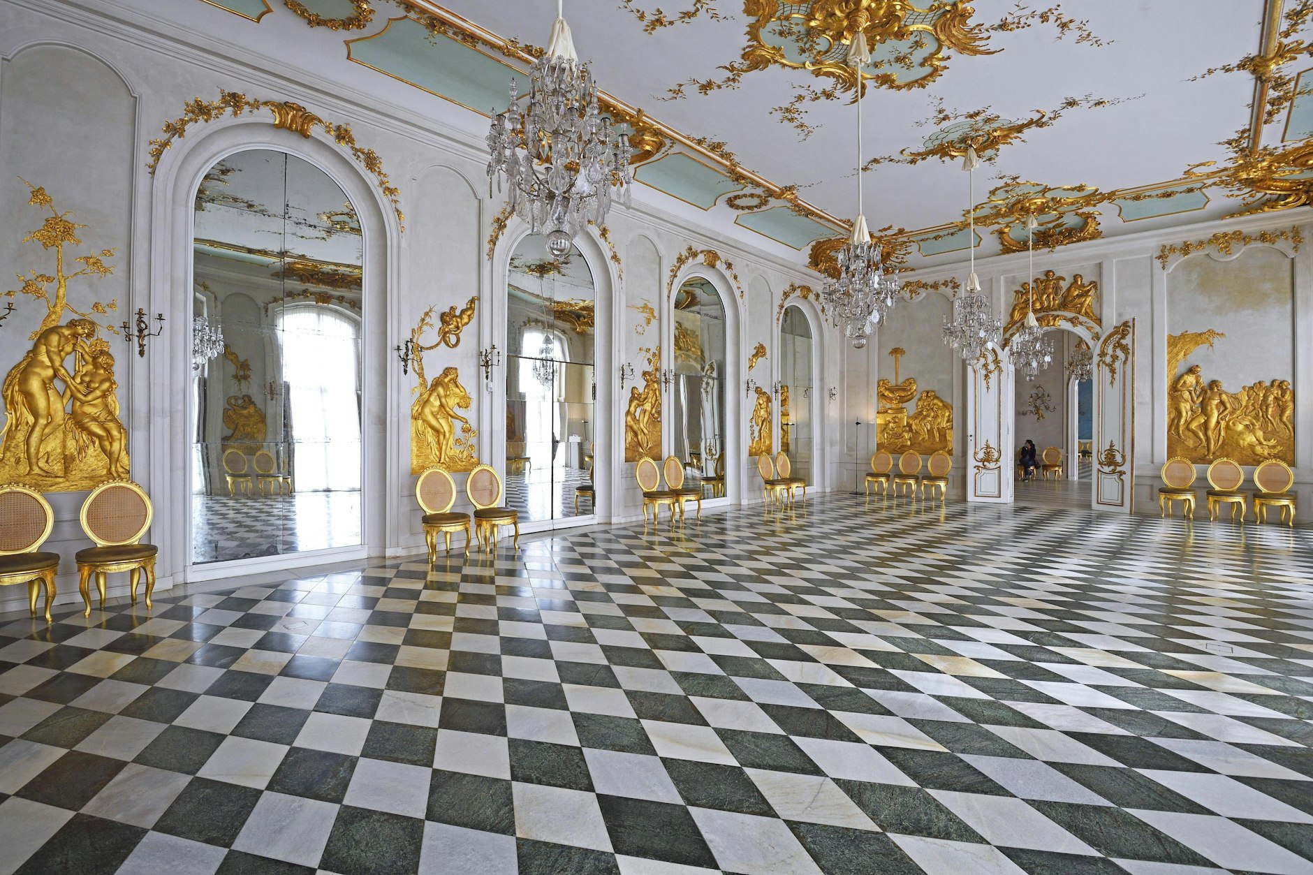 Der Spiegelsaal in Potsdam ist ein Muss!