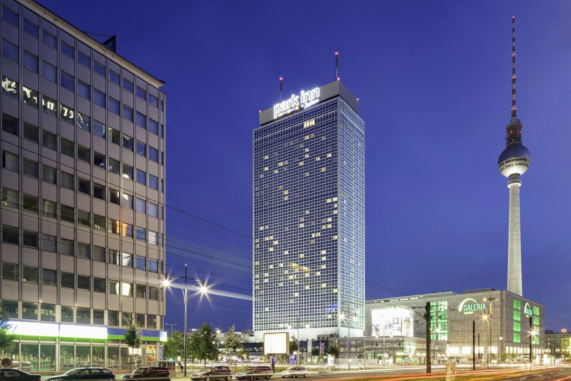 Das frühere Hotel Stadt Berlin am Alexanderplatz ist heute das ParkInn – und gehört zur Berliner Skyline.