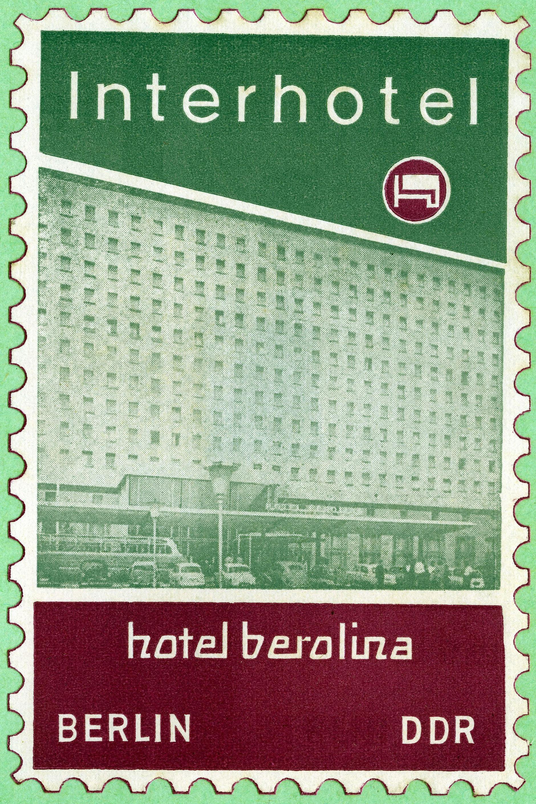 Die Illustration zeigt das Hotel Berolina, das als erstes Interhotel Berlins eröffnete.