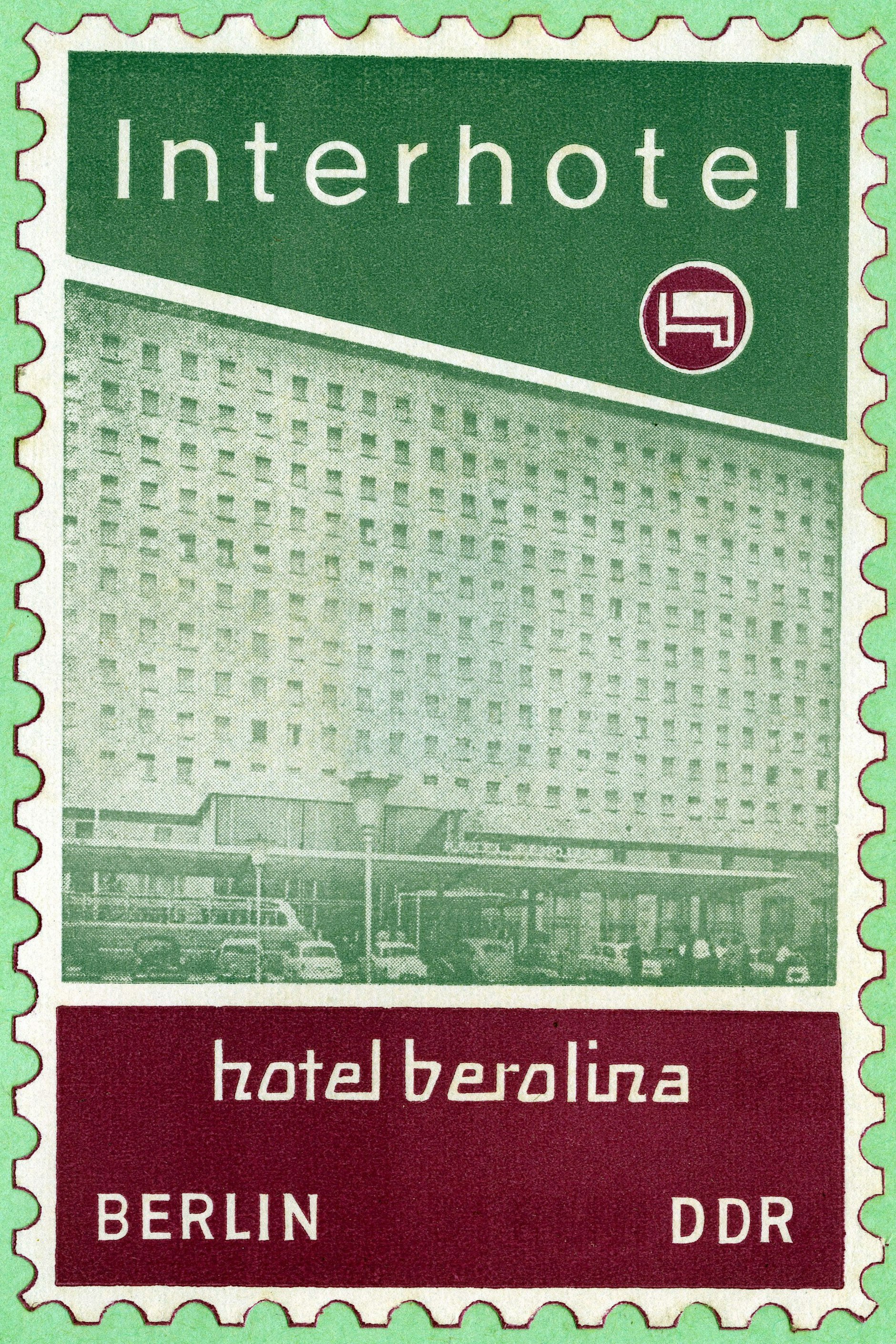 Die Illustration zeigt das Hotel Berolina, das als erstes Interhotel Berlins eröffnete.