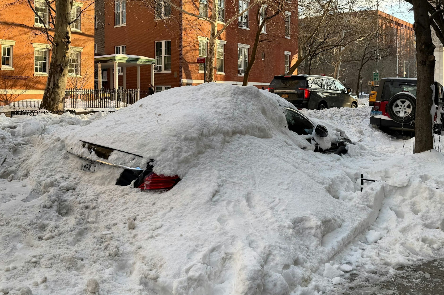 In New York hat es zum Wochenstart heftigen Schneefall gegeben.