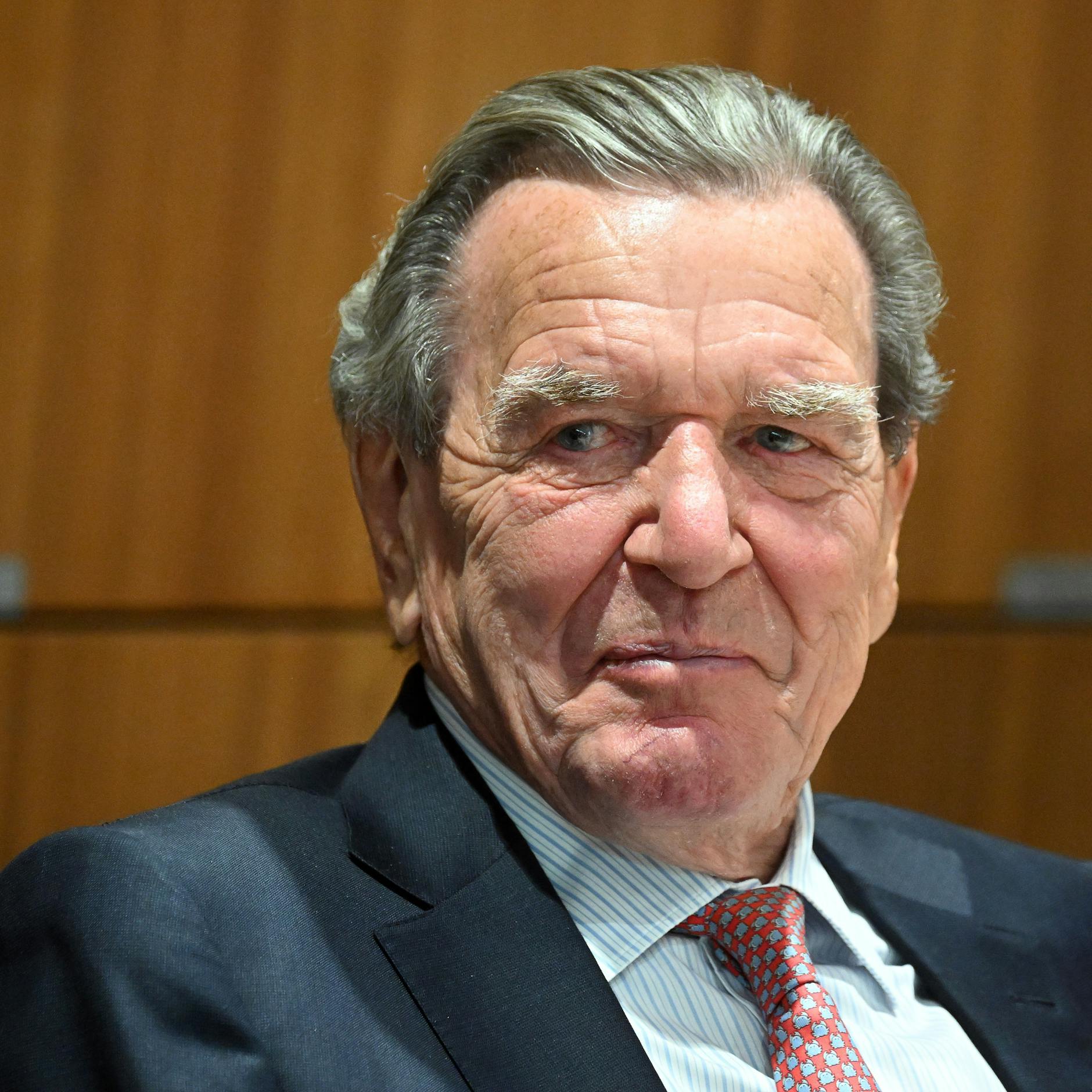 Image - Nicht Gerhard Schröder spaltet, sondern die Obrigkeit und ihr Feindbild