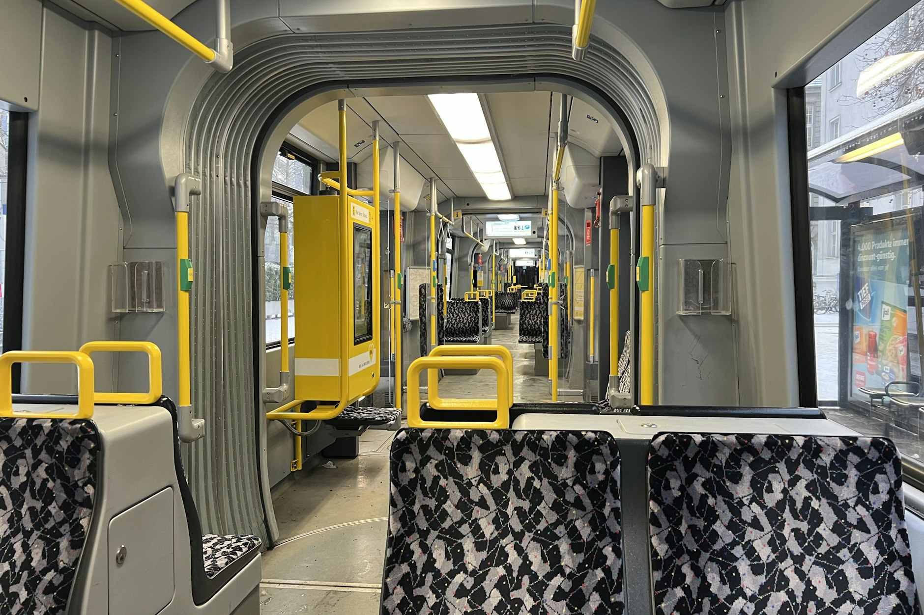 Die M5 fährt wieder, aber nur der KURIER ist mit an Bord.