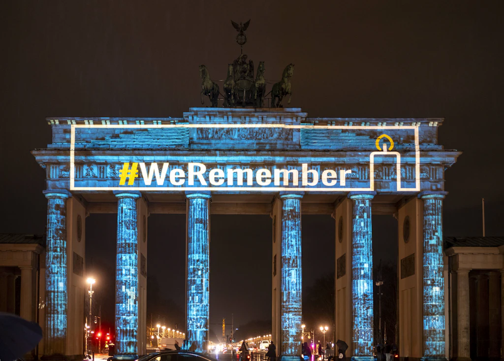 #WeRemember-Kampagne macht Holocaust-Gedenken in Berlin sichtbar