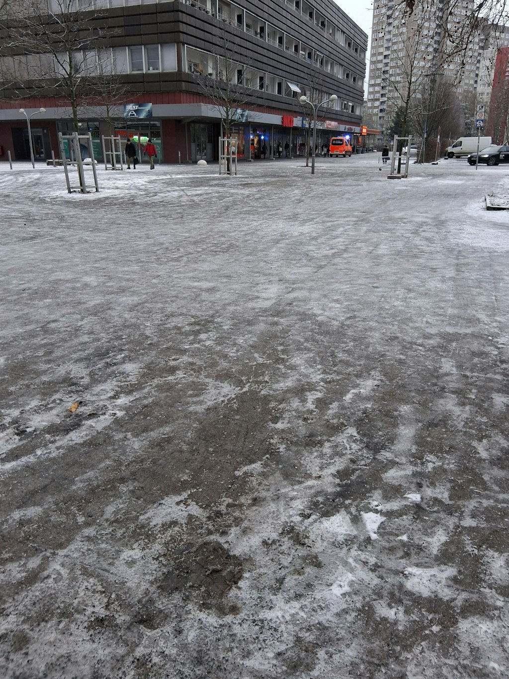 Berliner-Winterchaos-und-die-Eish-lle-von-Lichtenberg