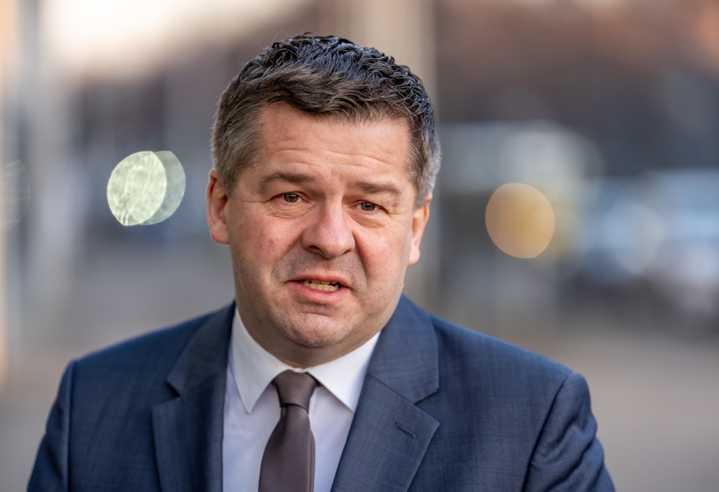 Wahl-Krimi-im-Osten-Regierung-in-Sachsen-Anhalt-in-Gefahr