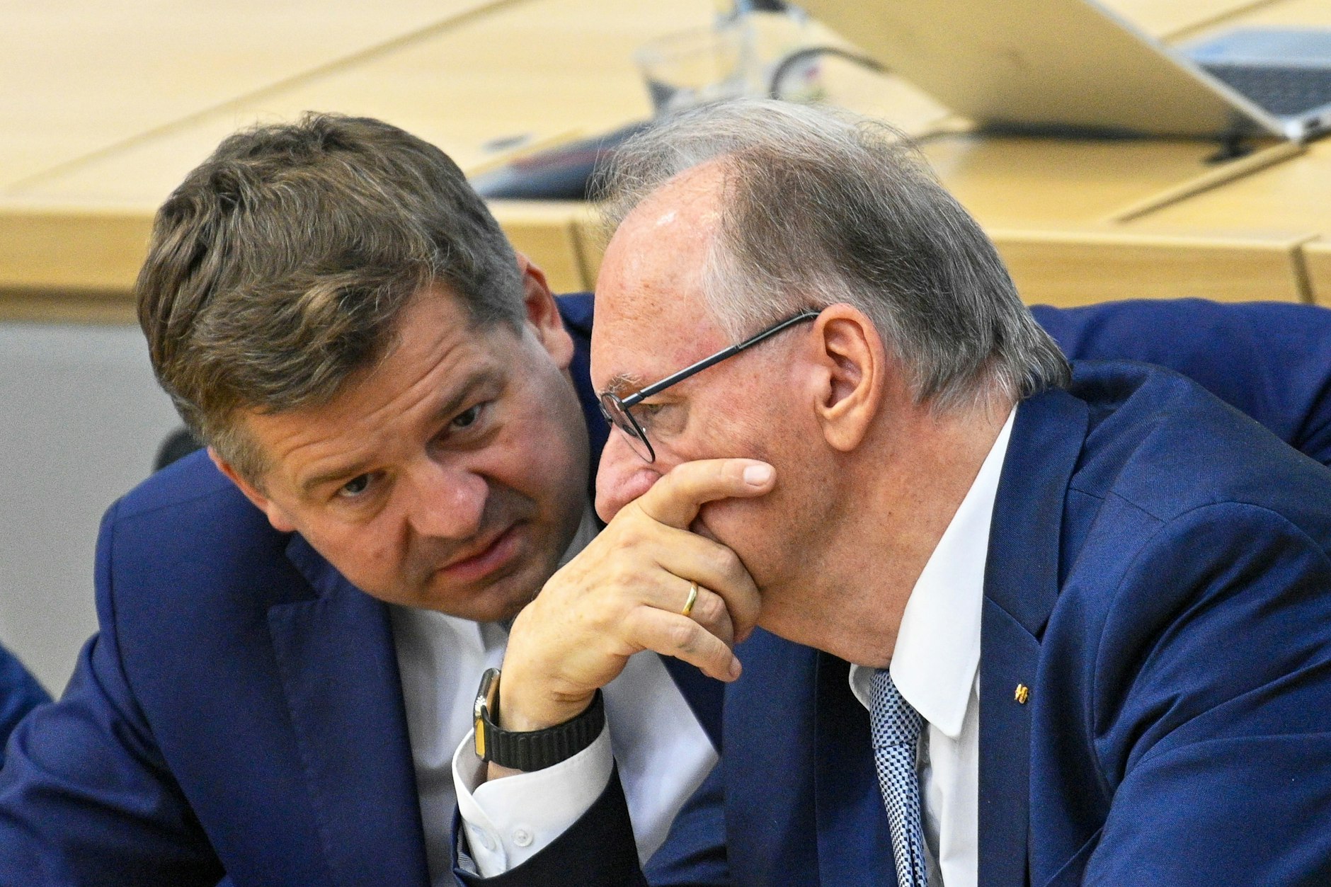Sven Schulze (l.) und Reiner Haselhoff (r.), Langzeit-Ministerpräsident von Sachsen-Anhalt
