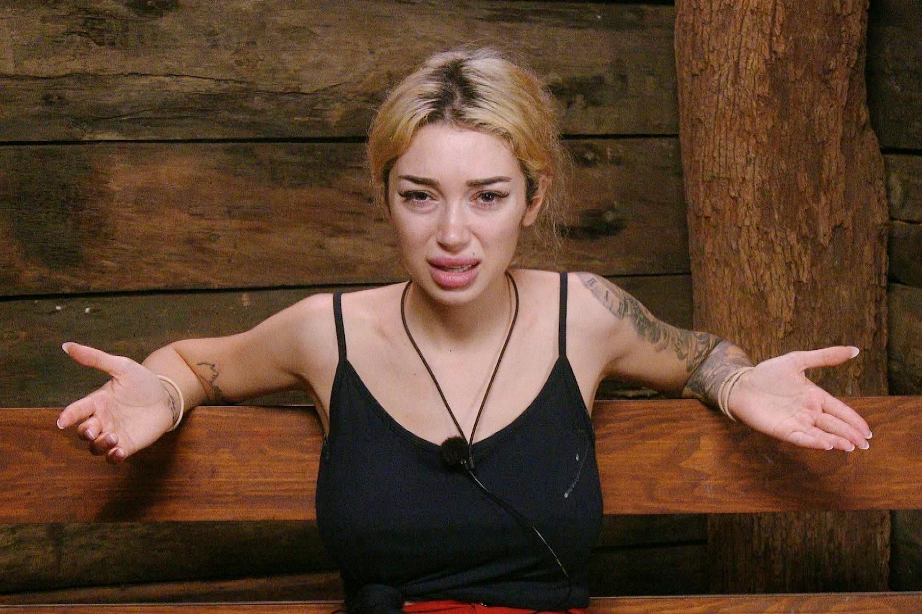 Wer steckt wirklich hinter der Dschungel-Diva Ariel?