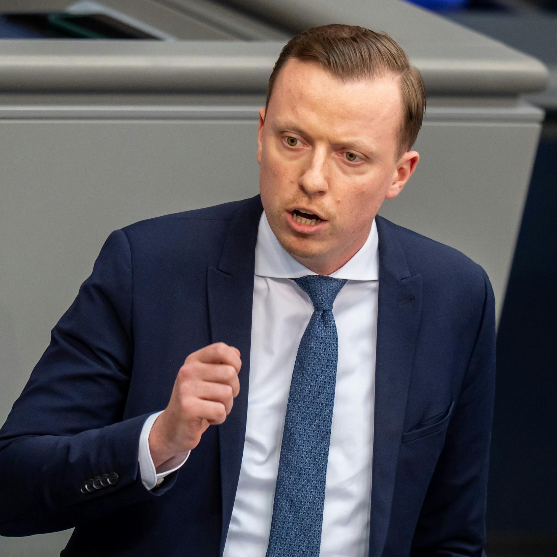 Image - Ukraine-Krieg: SPD-Politiker verlangen von Merz Telefonate mit Putin