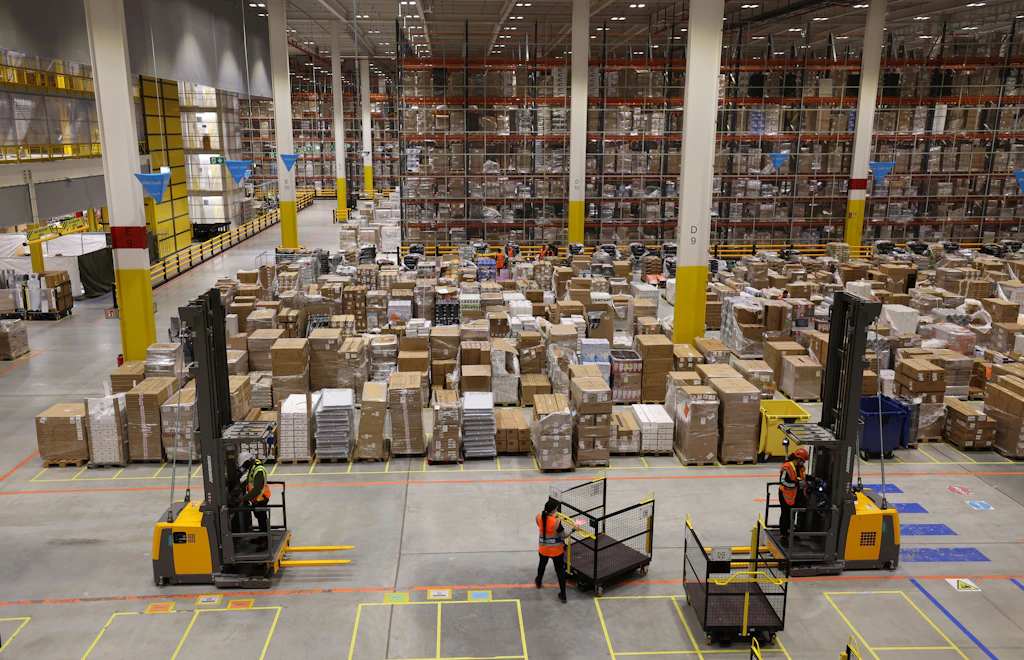 Amazon streicht 16.000 Stellen und investiert massiv in KI
