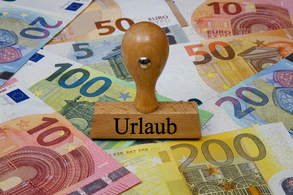 Zw-lf-Jahre-Sonderurlaub-f-r-Beamte-sorgen-f-r-heftigen-Zoff