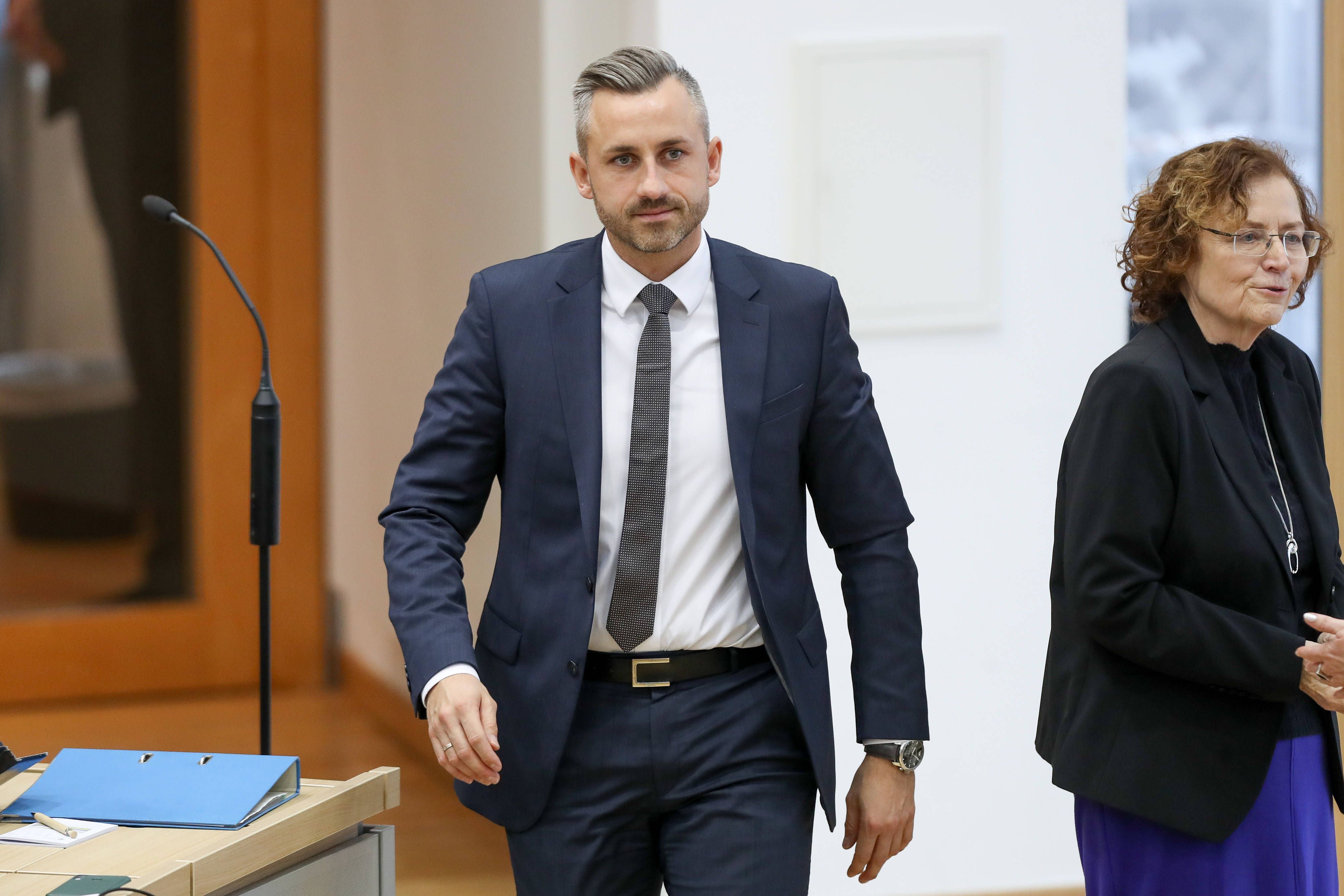 AfD-Politiker beschäftigen Familienmitglieder: Warum sie oft keine andere Möglichkeit sehen